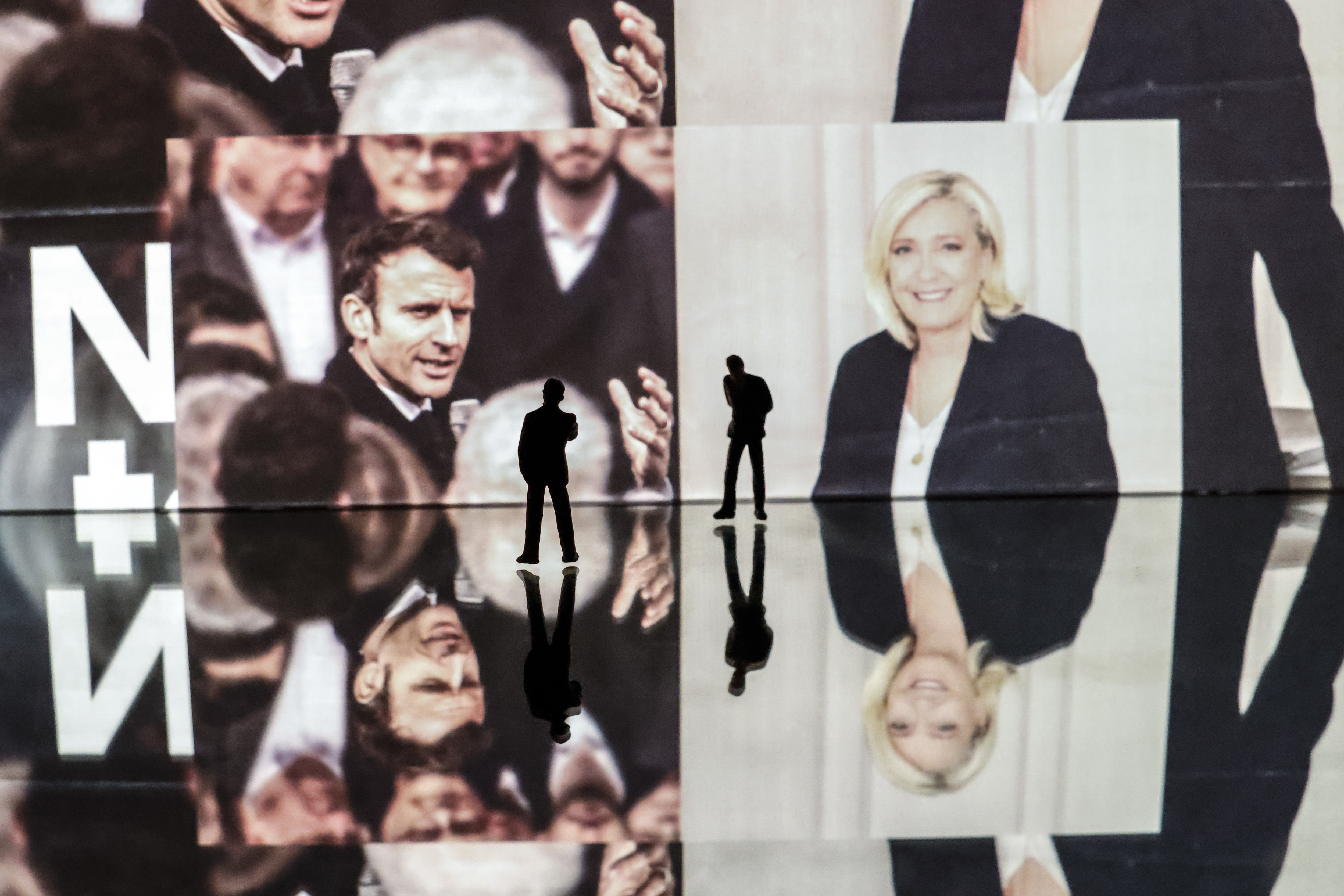 Emmanuel Macron sera-t-il reconduit à l’Élysée ou la France connaîtra-t-elle avec Marine Le Pen une alternance inédite ? Réponse à 20 heures. LP/Olivier Corsan