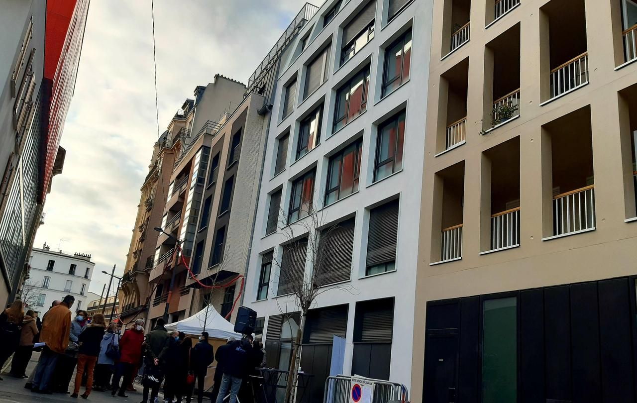 <b></b> Le Kremlin-Bicêtre, ce jeudi. Les premiers logements franciliens en bail réel solidaire (BRS) ont été inaugurés au 7, rue Delescluze, une petite rue perpendiculaire à l’avenue de Fontainebleau.