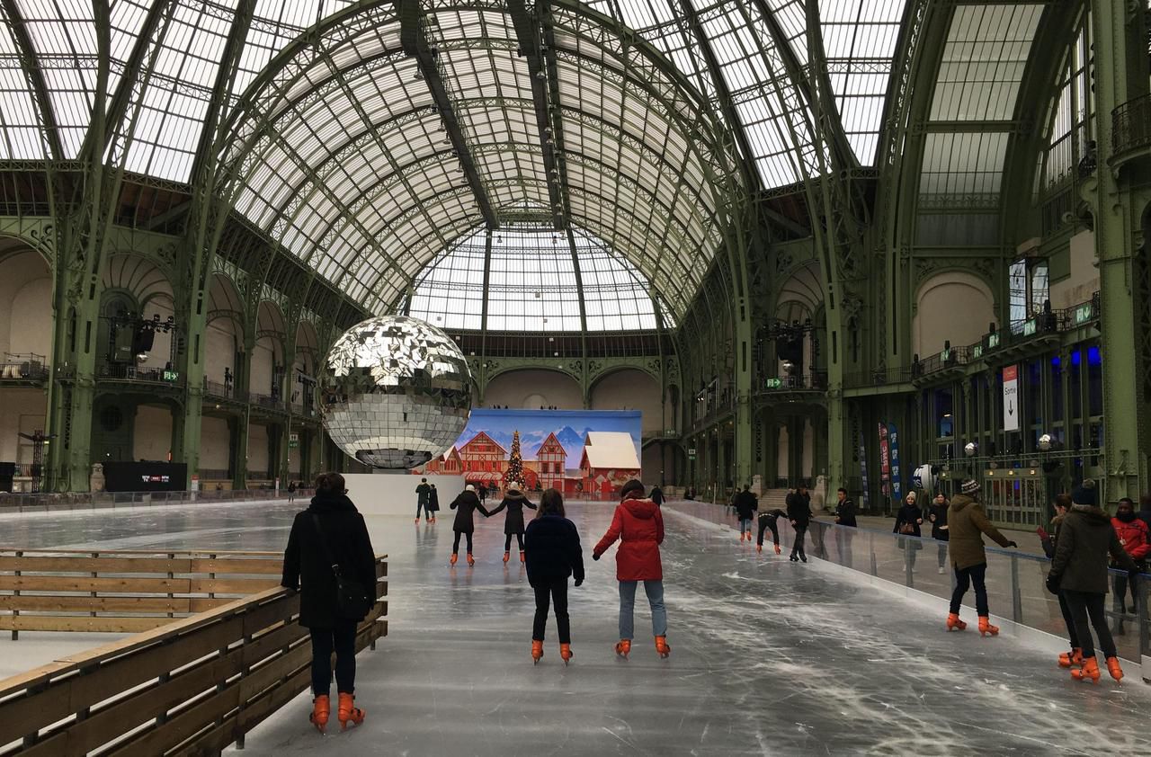 Paris la patinoire géante s’installe au Grand Palais Le Parisien