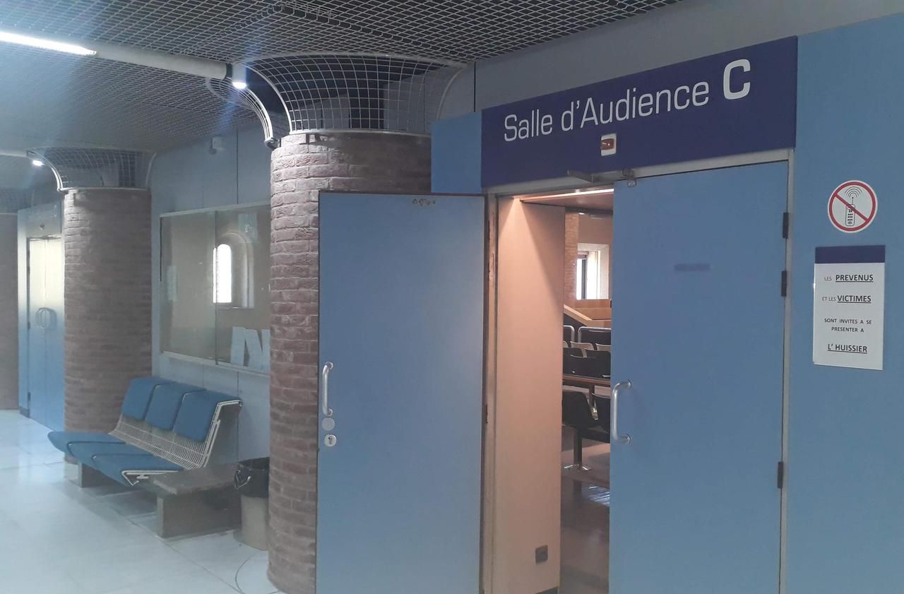 versailles une prostituee agressée chez elle