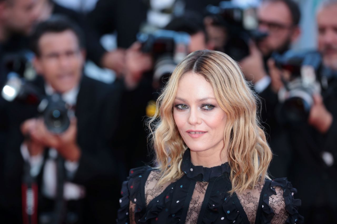 Vanessa Paradis au secours de Johnny Depp - Le Parisien