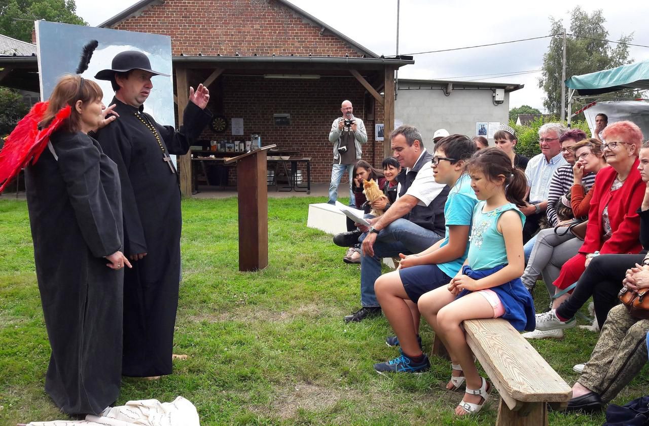 <b></b> Fouilloy, ce vendredi. Le théâtre de l’Orage travaille avec des résidents de l’Ehpad de Frocourt. Ces derniers ont interprété « le curé de Cucugnan » pour les 25 ans du théâtre de l’orage. 