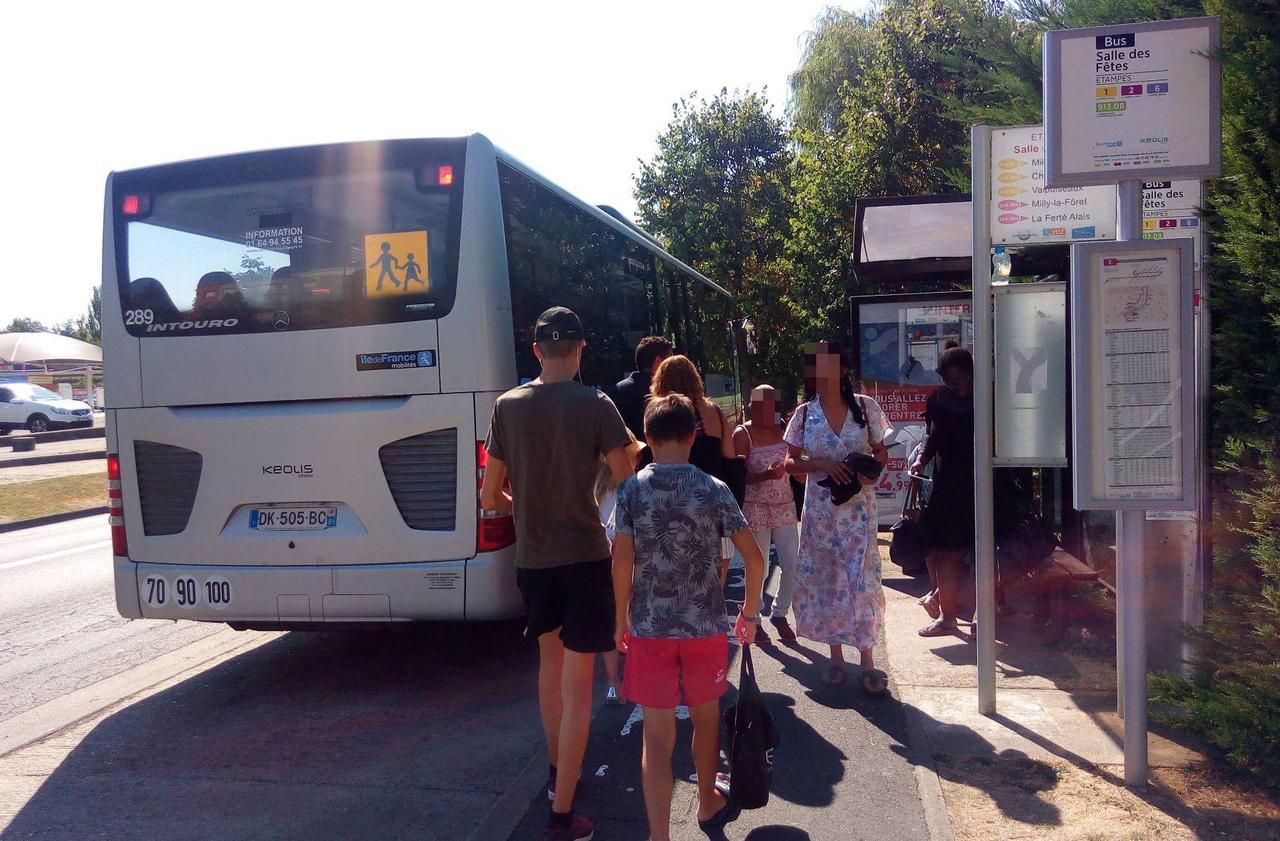 <b></b> Etampes, ce mercredi 22 août 2018. Dès ce lundi matin, les usagers de la ligne 3, qui relie le quartier Saint-Martin au centre-ville, pourront descendre à l’arrêt « Salle des fêtes ».