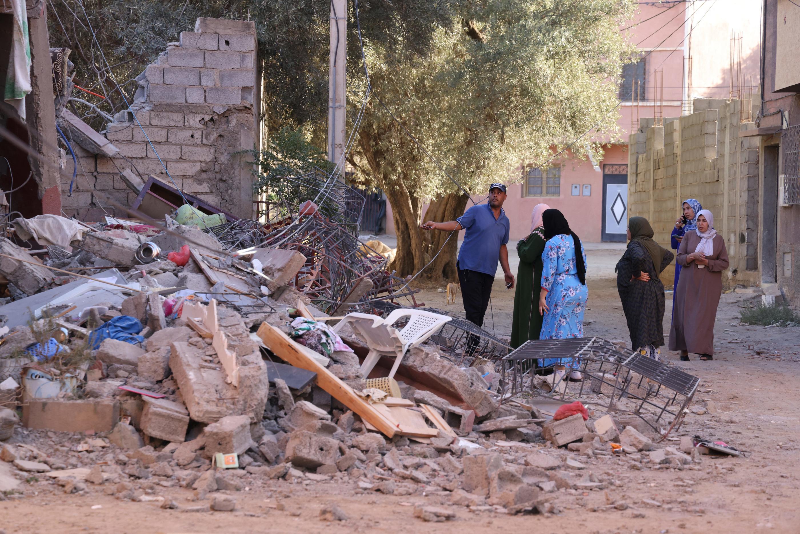 Le bilan du séisme qui a frappé le Maroc vendredi soir s’établit maintenant à 2 122 morts et 2 421 blessés. Parmi ces blessés 1 400 sont dans un état grave. Ce qui laisse craindre le pire pour les heures et les jours à venir. LP/Jean-Baptiste Quentin