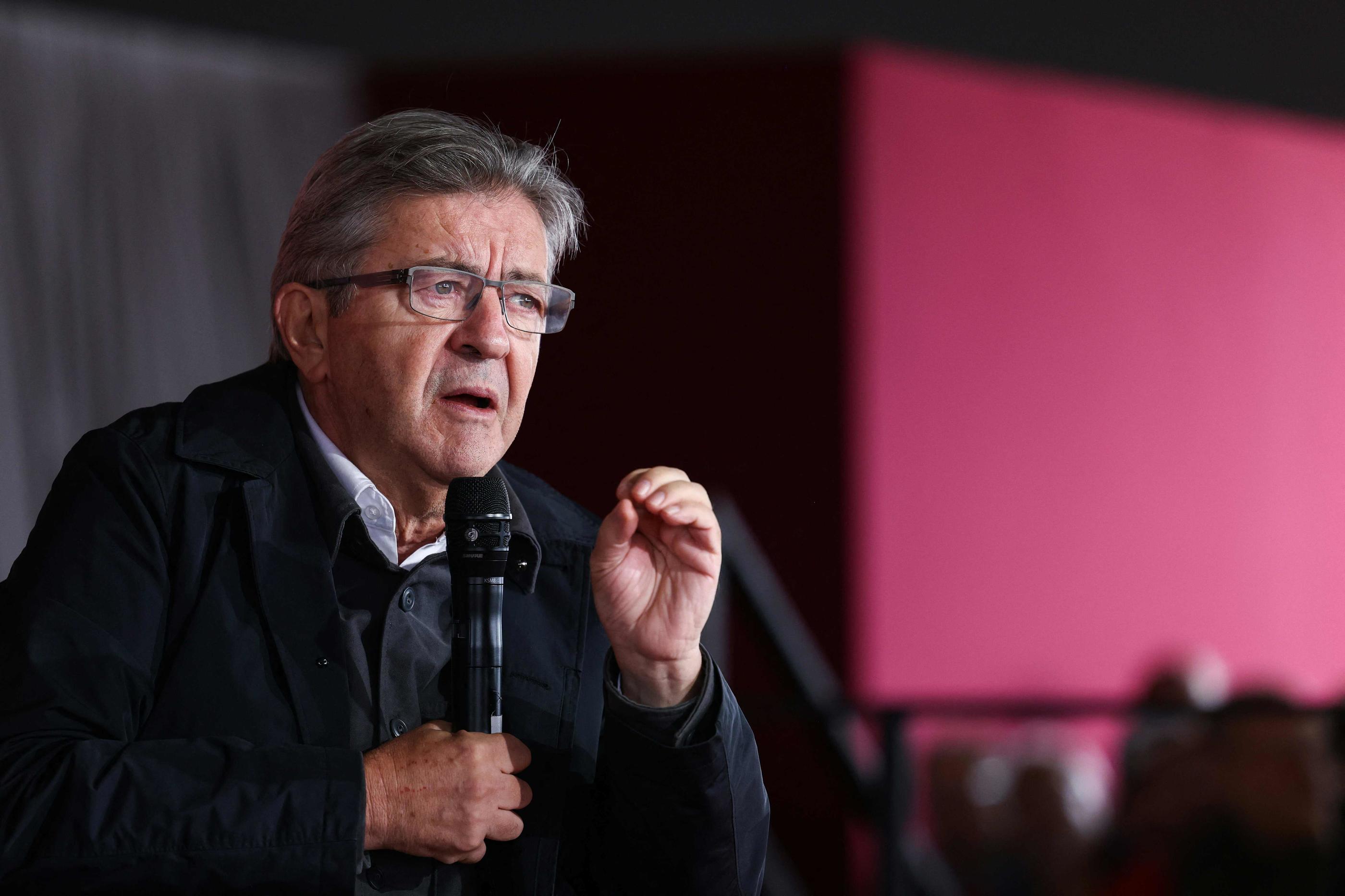 Jean-Luc Mélenchon se veut rassurant, mais voilà LFI de nouveau soupçonné de vouloir absorber en son sein l'ensemble des partis de gauche via la Nupes. AFP/Thomas Samson