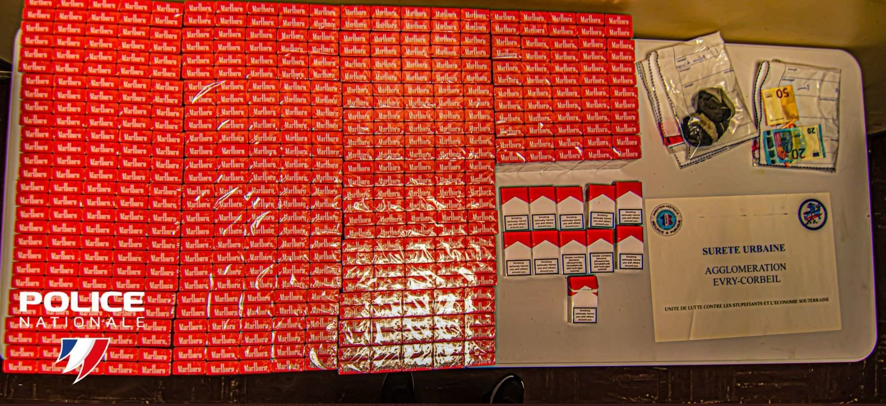 Les policiers d'Evry-Courcouronnes ont saisi 491 paquets de cigarettes contrefaits. DDSP 91
