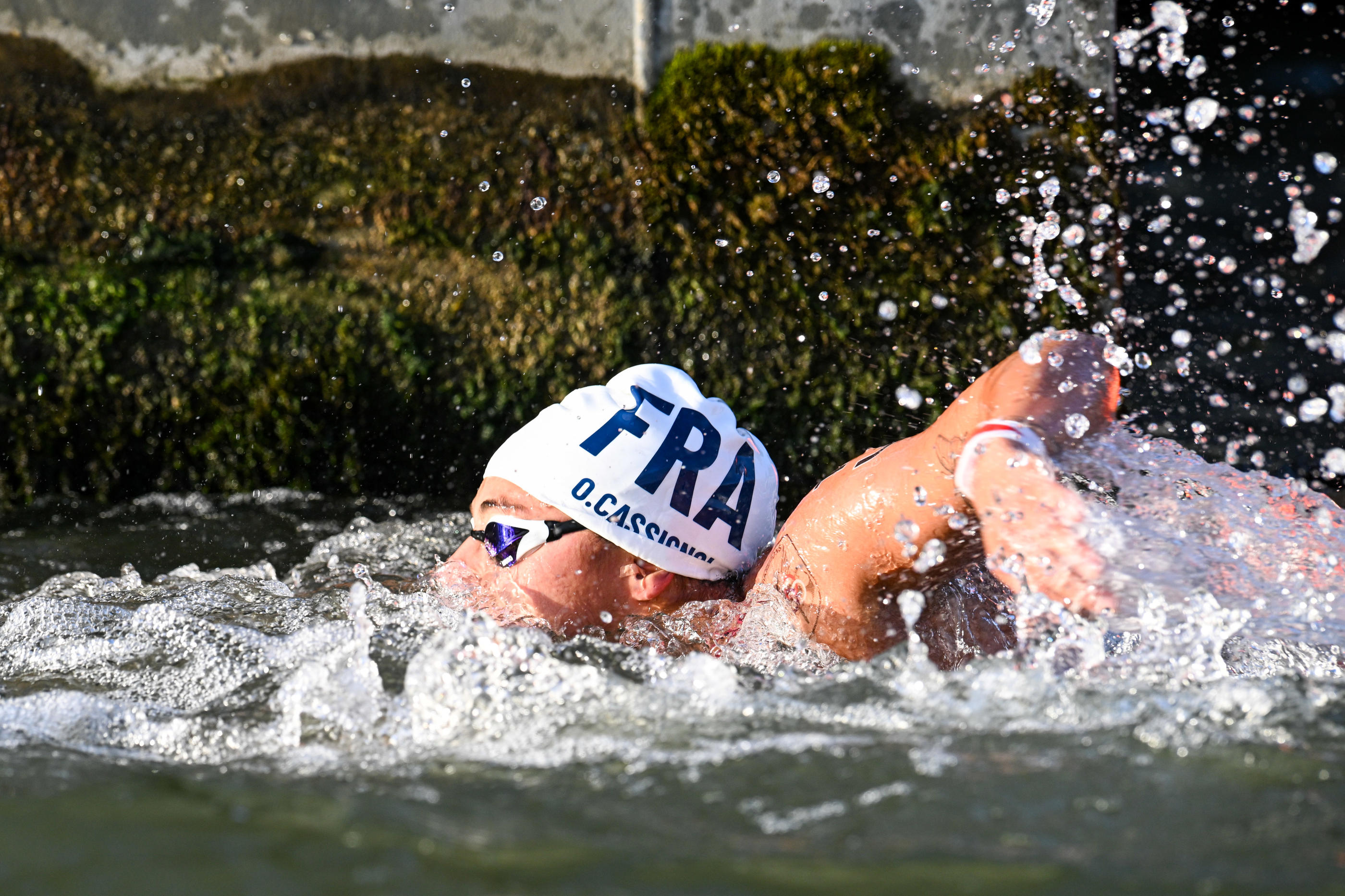 Paris, ce jeudi. Malgré des problèmes d'épaule et un parcours qui ne lui convenait guère, Océane Cassignol a pris la 7e place du 10 km. Mais la Française a souffert... Daniel Derajinski/Icon Sport