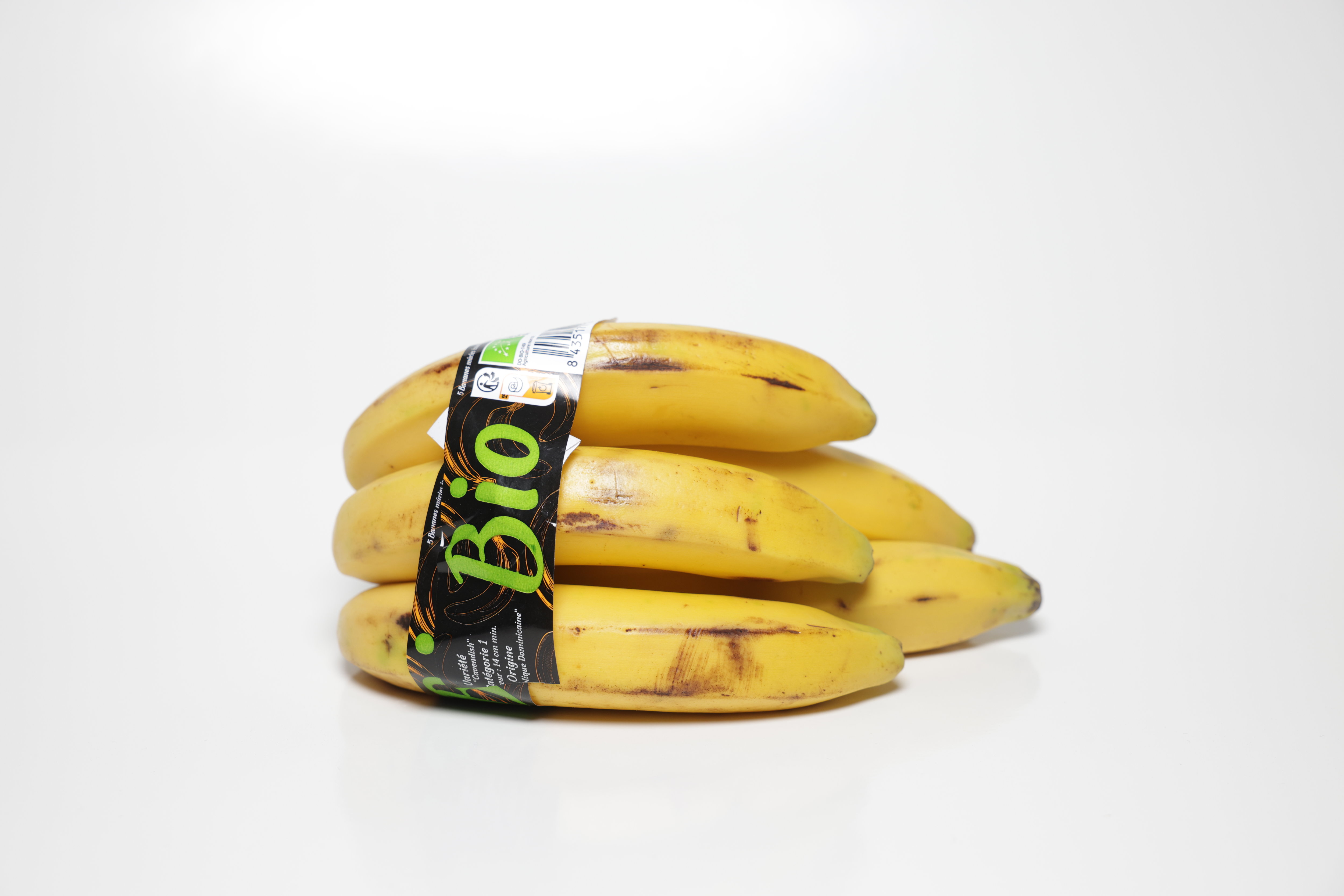 Bonne pour la santé, la banane l'est aussi pour le porte-monnaie, et garde un petit prix même en période d'inflation. LP/Olivier Arandel