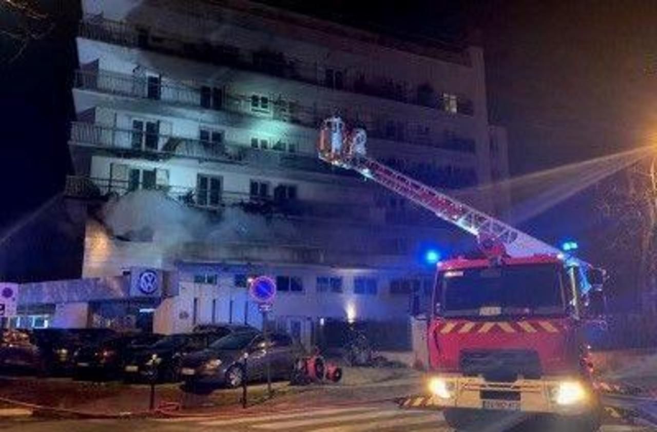 <b></b> Saint-Maur-des-Fossés, vendredi soir. Un homme est décédé dans l’incendie de son appartement, survenu au 48, rue de la Varenne.