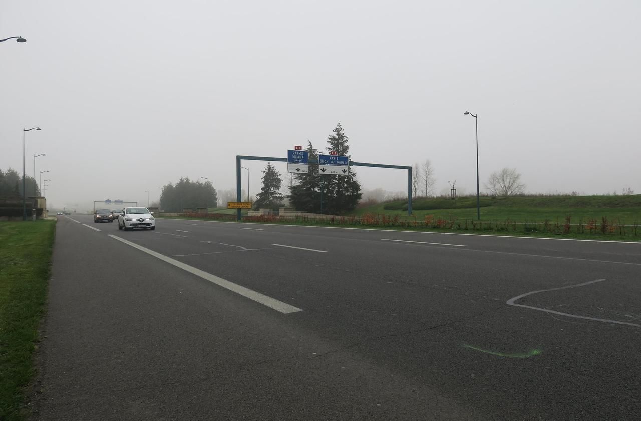 <b></b> Bailly-Romainvilliers, mardi 8 décembre 2020. L’accident a eu lieu au niveau de l’avenue Paul Séramy, dans le sens autoroute A4 vers les parcs Disneyland Paris.