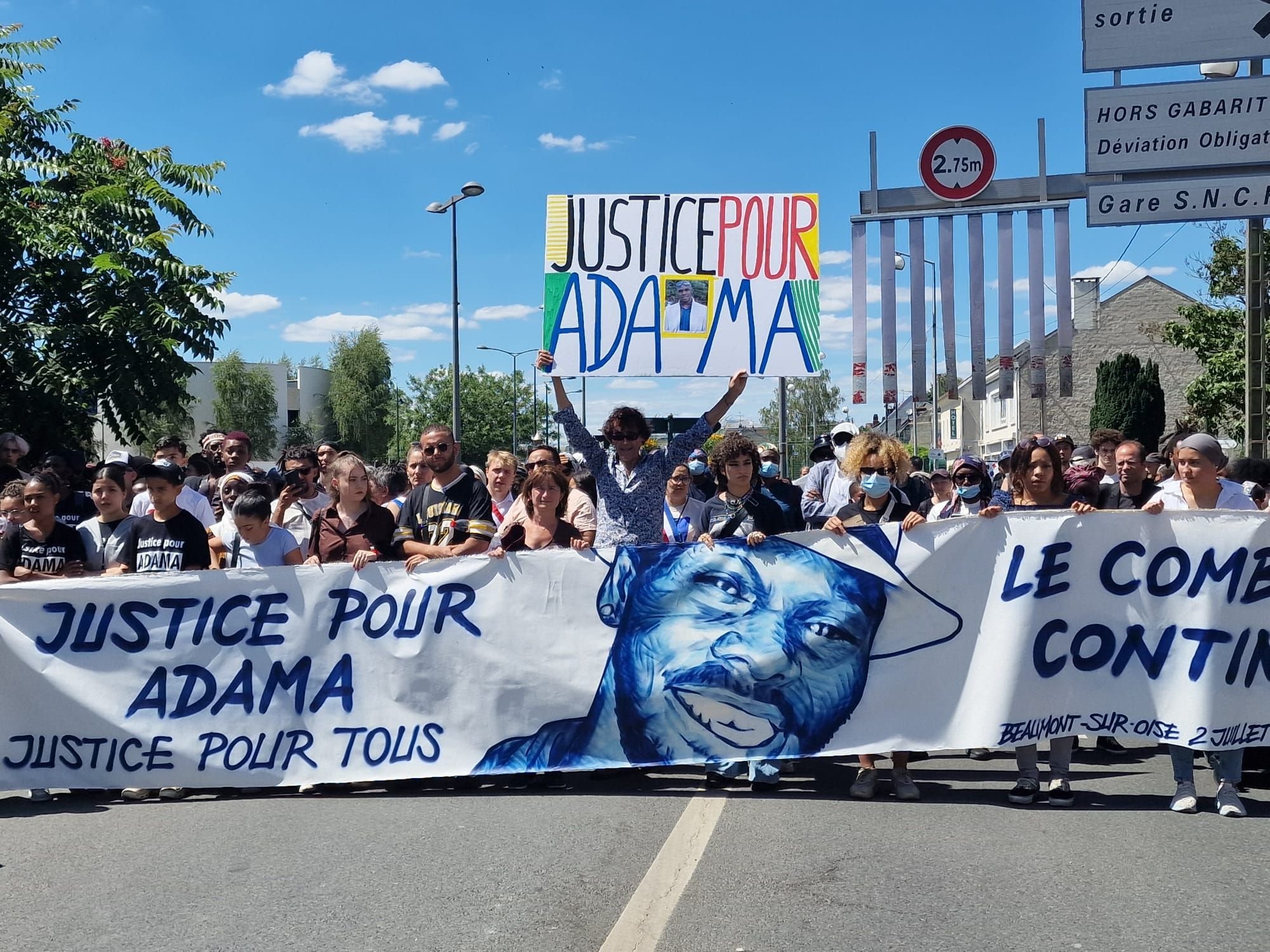 En 2022, six ans après le décès d'Adama Traoré, environ 700 personnes avaient participé à la marche du collectif « Vérité pour Adama » à Persan (Val-d’Oise). LP/Marie Briand-Locu