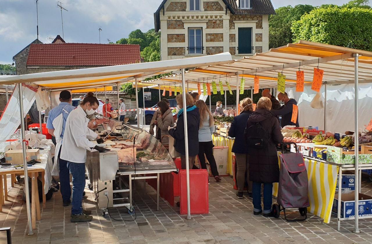 <b></b> Le marché de Méry-sur-Oise a rouvert mais fonctionne avec des mesures strictes.