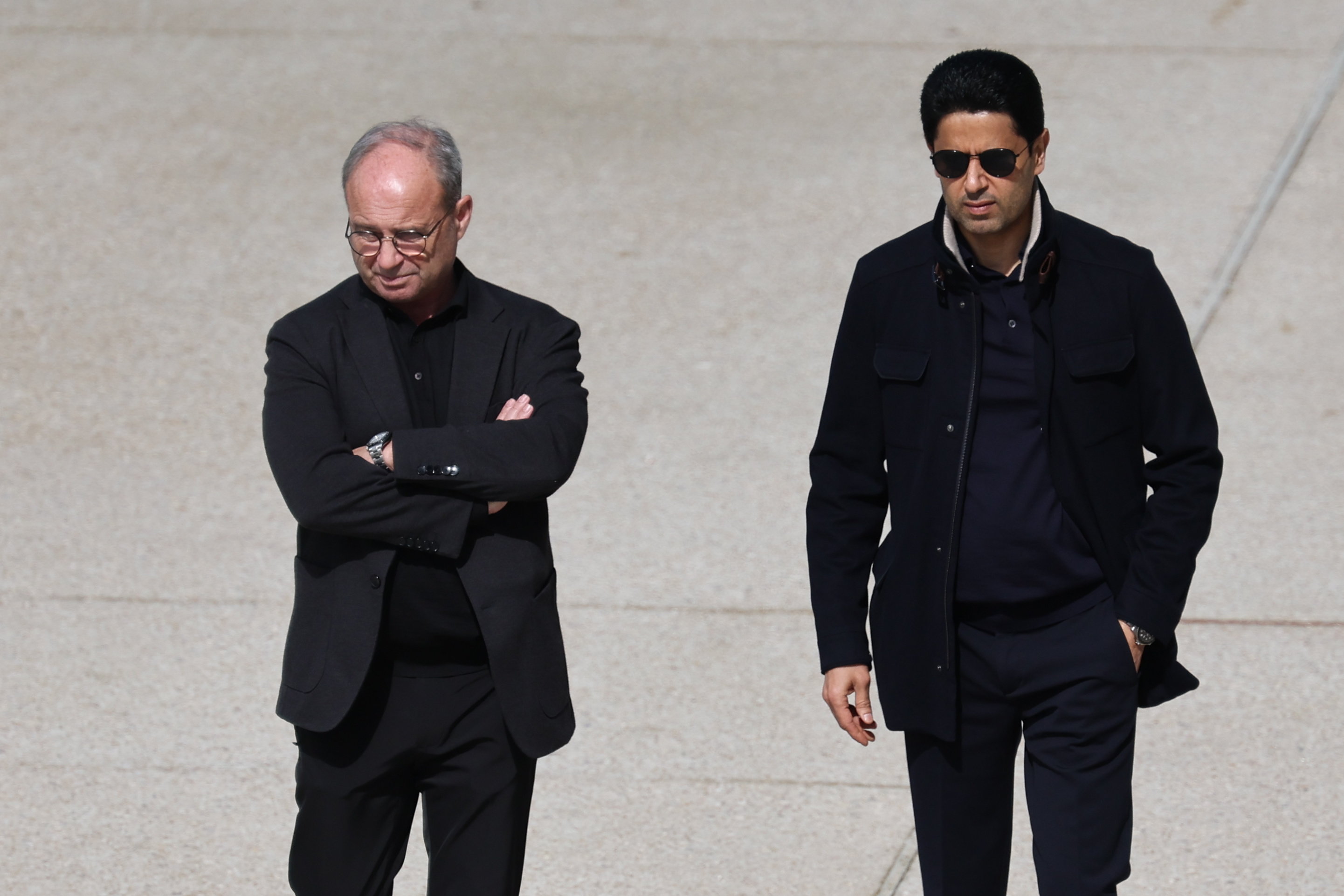 Luis Campos et Nasser Al-Khelaïfi, au campus PSG, lundi. PHOTO LE PARISIEN / ARNAUD JOURNOIS