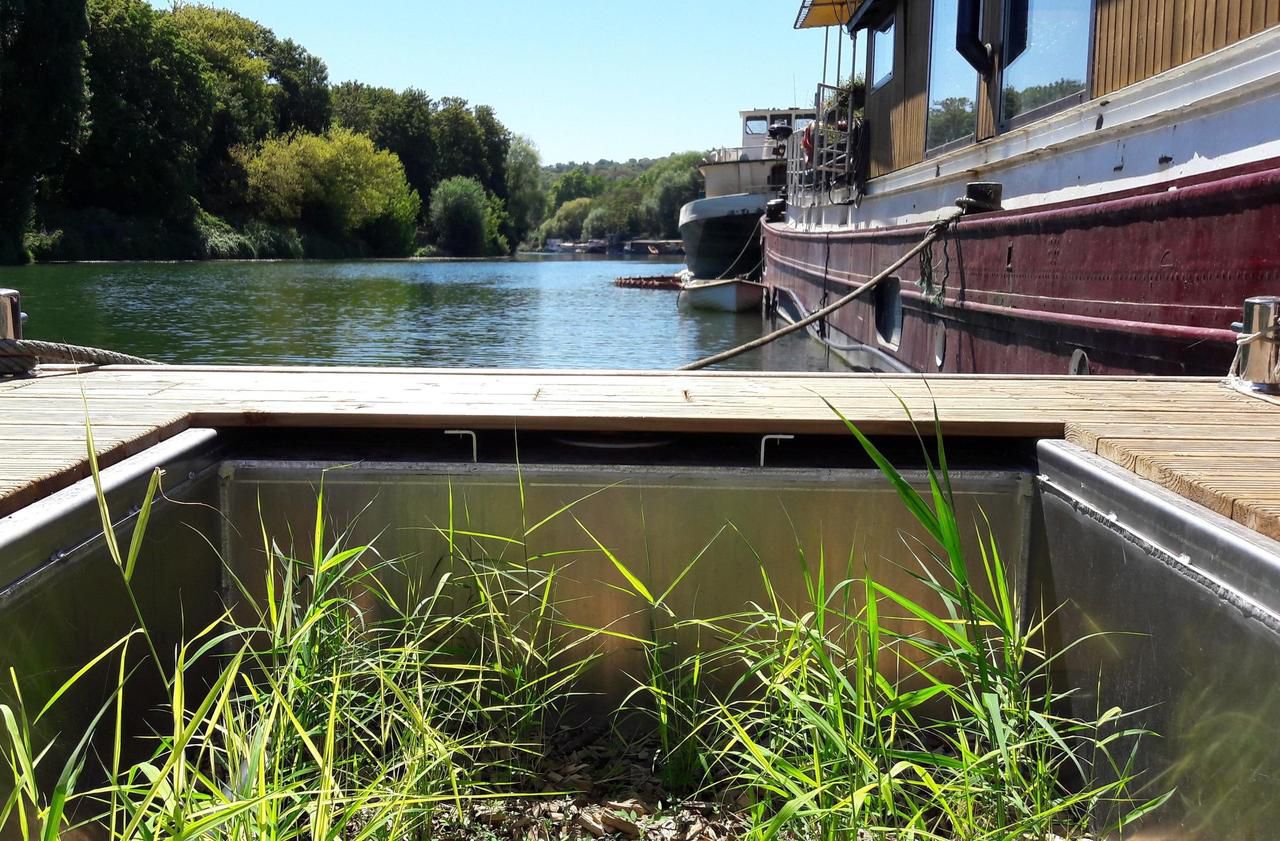 <b></b> Le Port-Marly (Yvelines). La péniche Cornelia est le seul bateau logement en France à être équipé d’une station d’épuration individuelle et mobile .