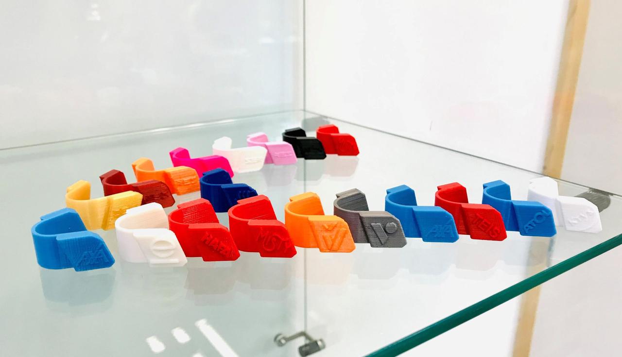 A Arques-la-Bataille, les imprimantes 3D fabriquent des pince-nez antibuée  qui cartonnent - Le Parisien