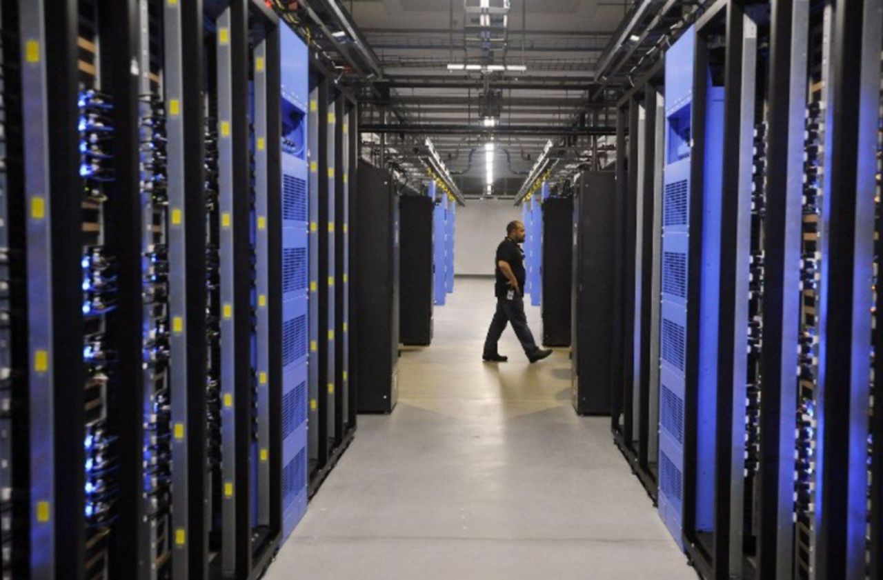 Les données personnelles sont hébergées par l’État sur des clouds reposant sur des milliers de machines virtuelles sans interconnexion les unes avec les autres. (Illustration) AFP/Rainier Ehrhardt