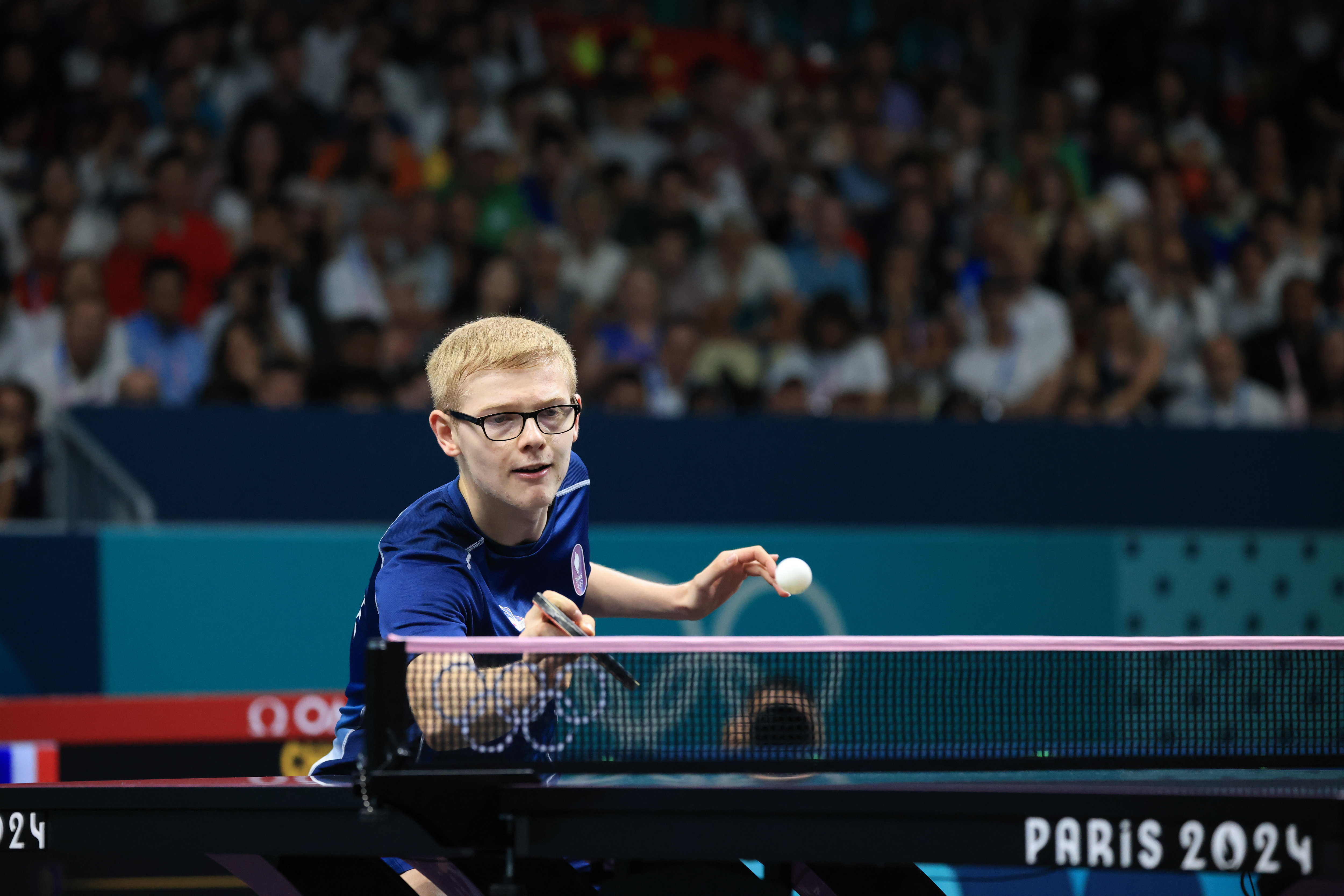 Paris, Arena Paris Sud, ce vendredi. Felix Lebrun n'a jamais eu l'espoir de retourner sa rencontre en demi-finale contre le Chinois Fan Zhendong. LP/Olivier Arandel