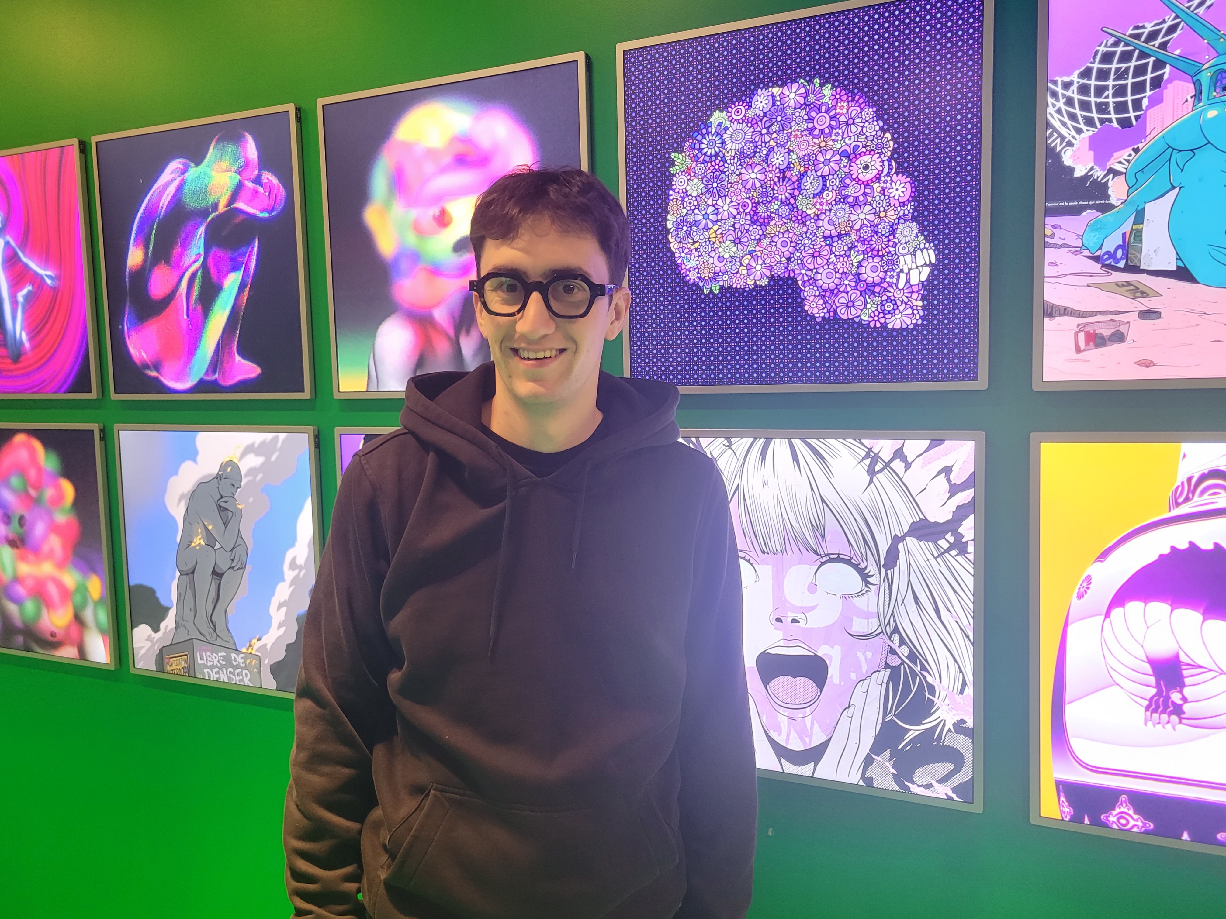 Titou Granier, art manager de la NFT Factory (IVe), est fier d'avoir « accompagné » le Centre Pompidou, situé juste en face, au moment où celui-ci a acquis des NFT dans sa collection. LP/Julien Lec'hvien