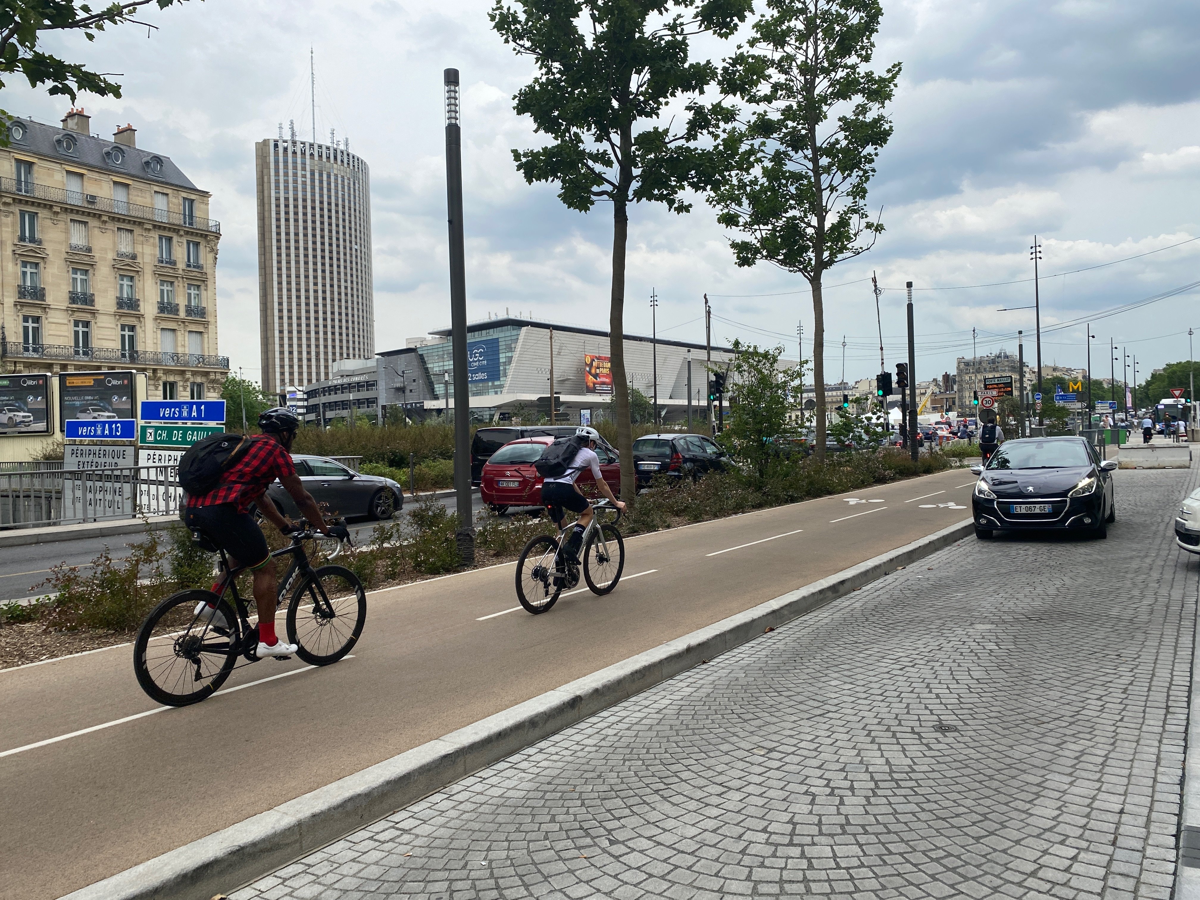 Entre Neuilly-sur-Seine (Hauts-de-Seine) et Paris, un premier tronçon du VIF relie désormais La Défense à la porte Maillot. LP/S.C.