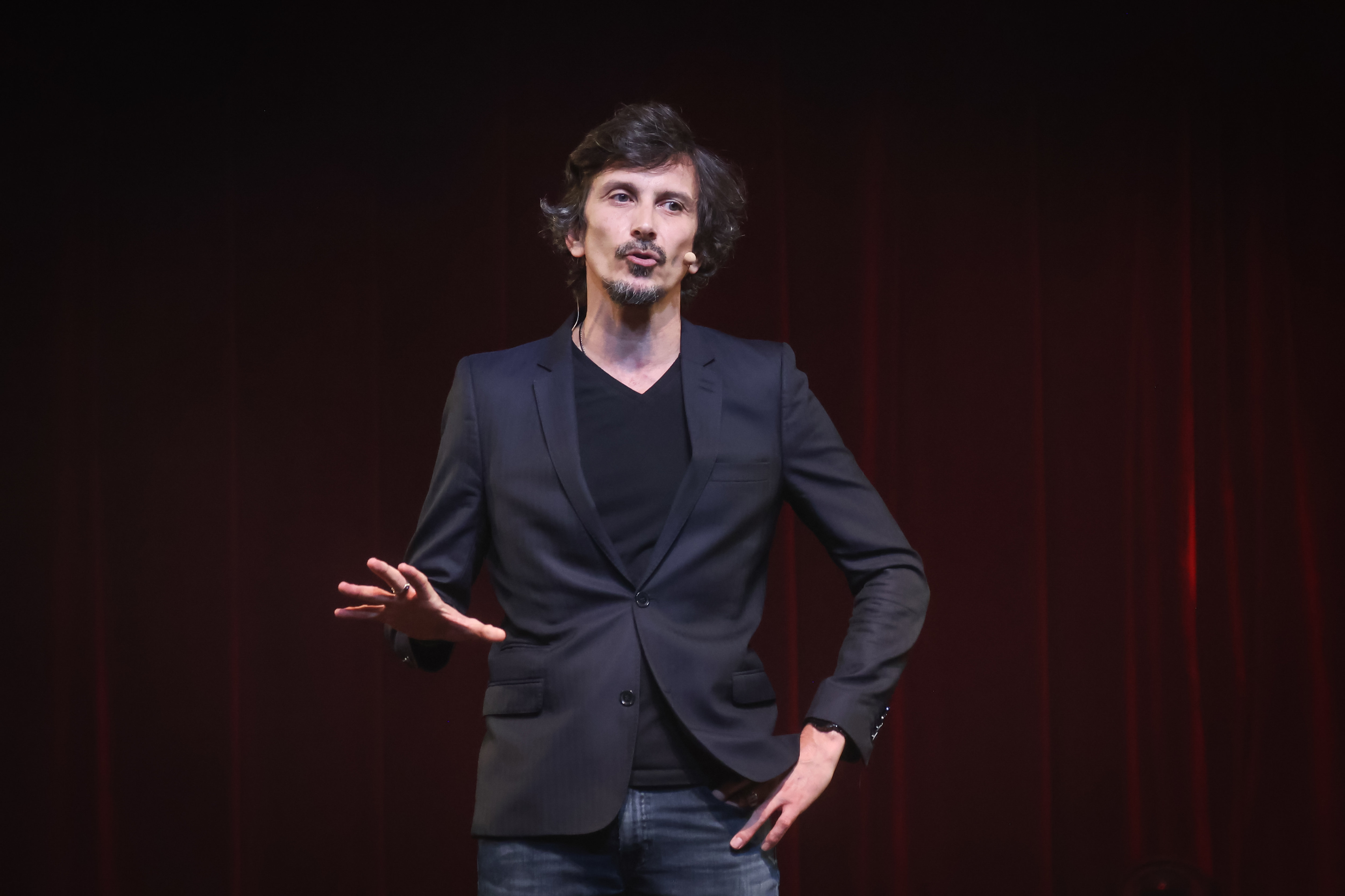 rencontre avec arnaud tsamere