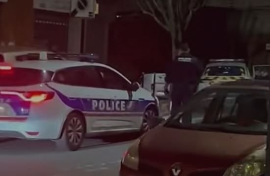 (Illustration) La police a interpellé deux jeunes gens, après une poursuite de plusieurs kilomètres, d'une voiture signalée volée. L'un des passagers a sauté dans la Marne pour échapper au contrôle.