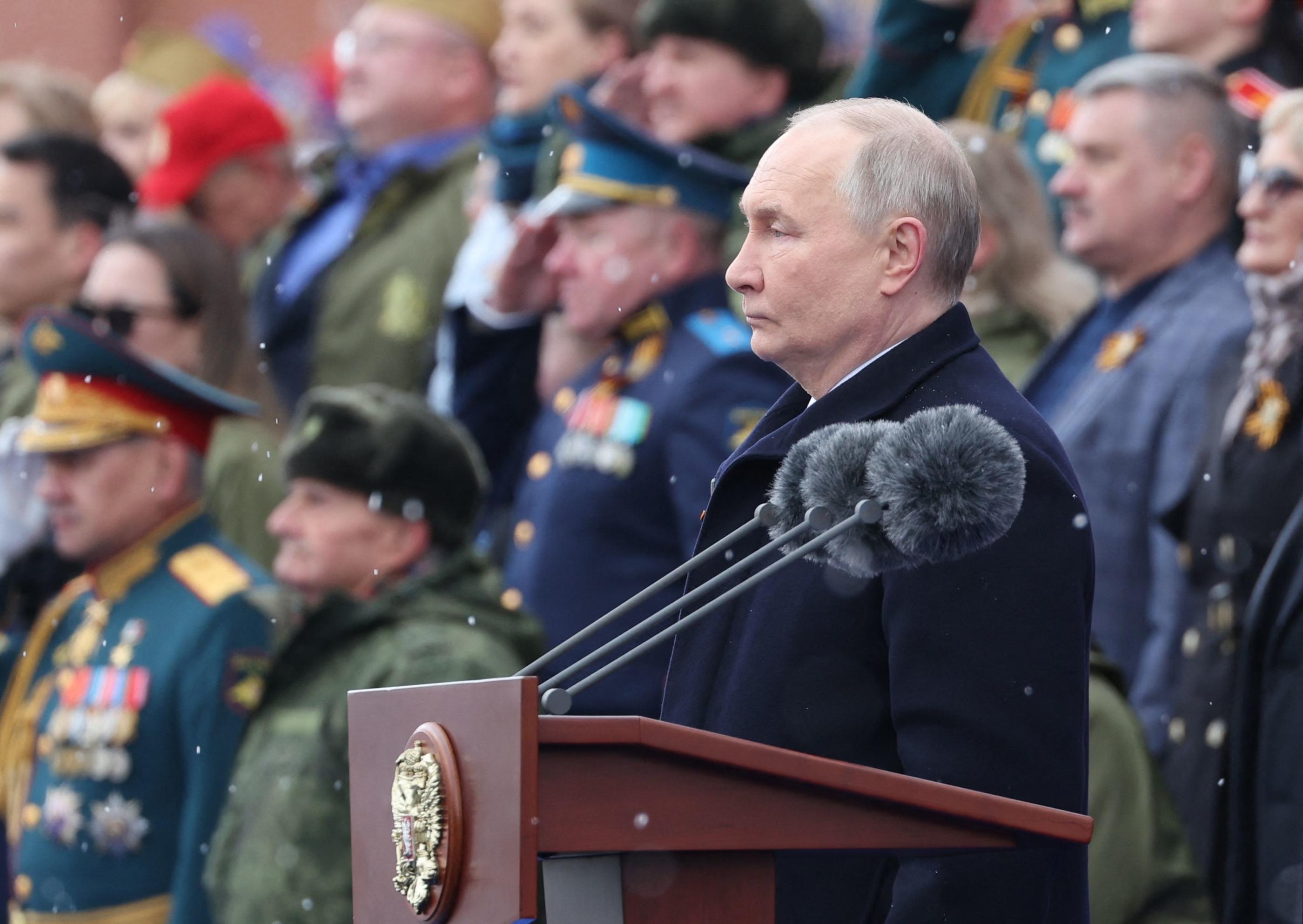 Vladimir Poutine supervise ce jeudi 9 mai une grande parade militaire pour la célébration de la victoire de l’Union soviétique sur l’Allemagne nazie en 1945. AFP/ POOL/ Mikhail Klimentyev