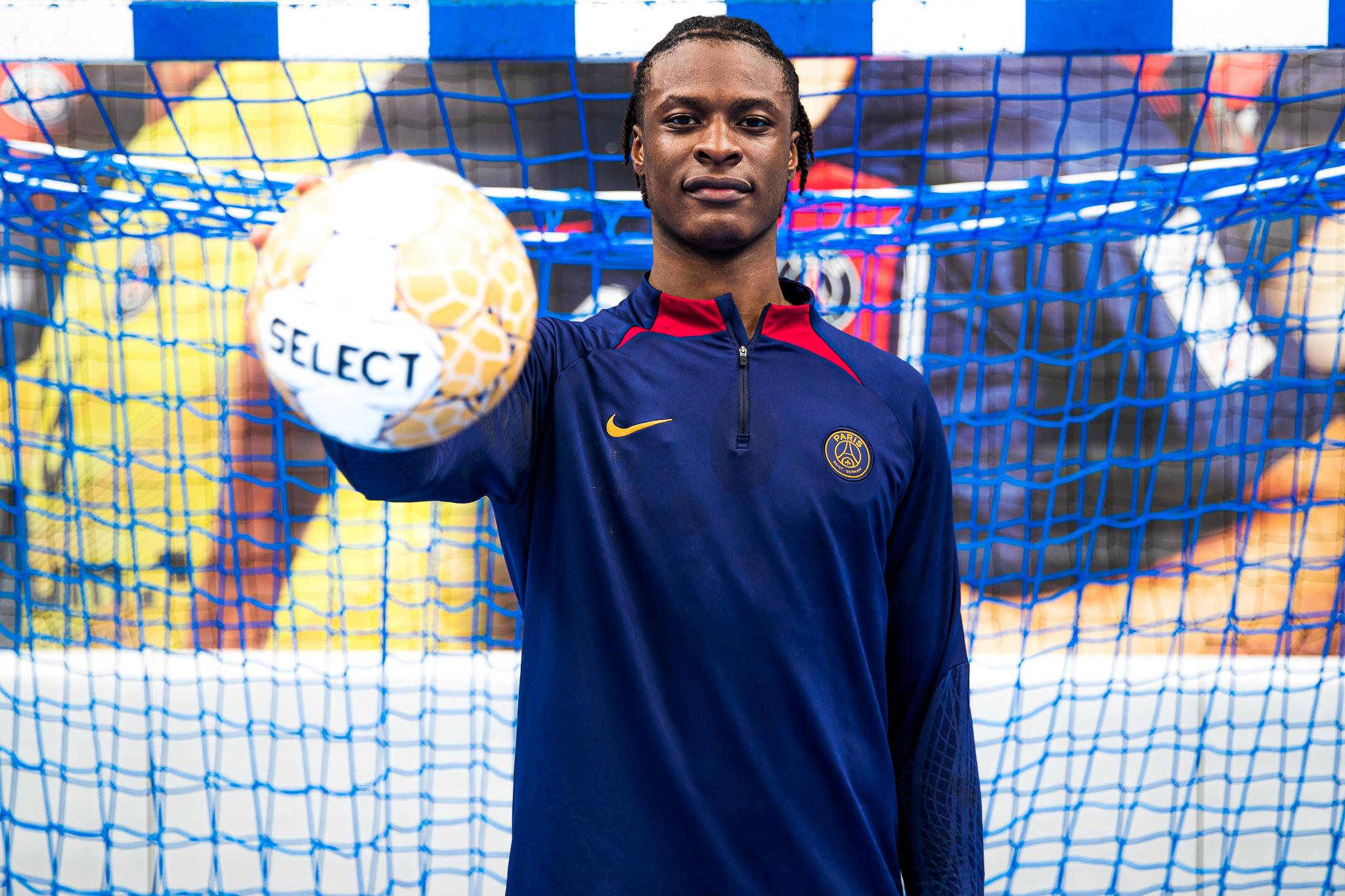 Wallem Peleka, le 26 mars 2024 après un entraînement du PSG handball au stade Pierre-de-Coubertin (Paris, XVIe). Icon Sport/Thomas Proisy