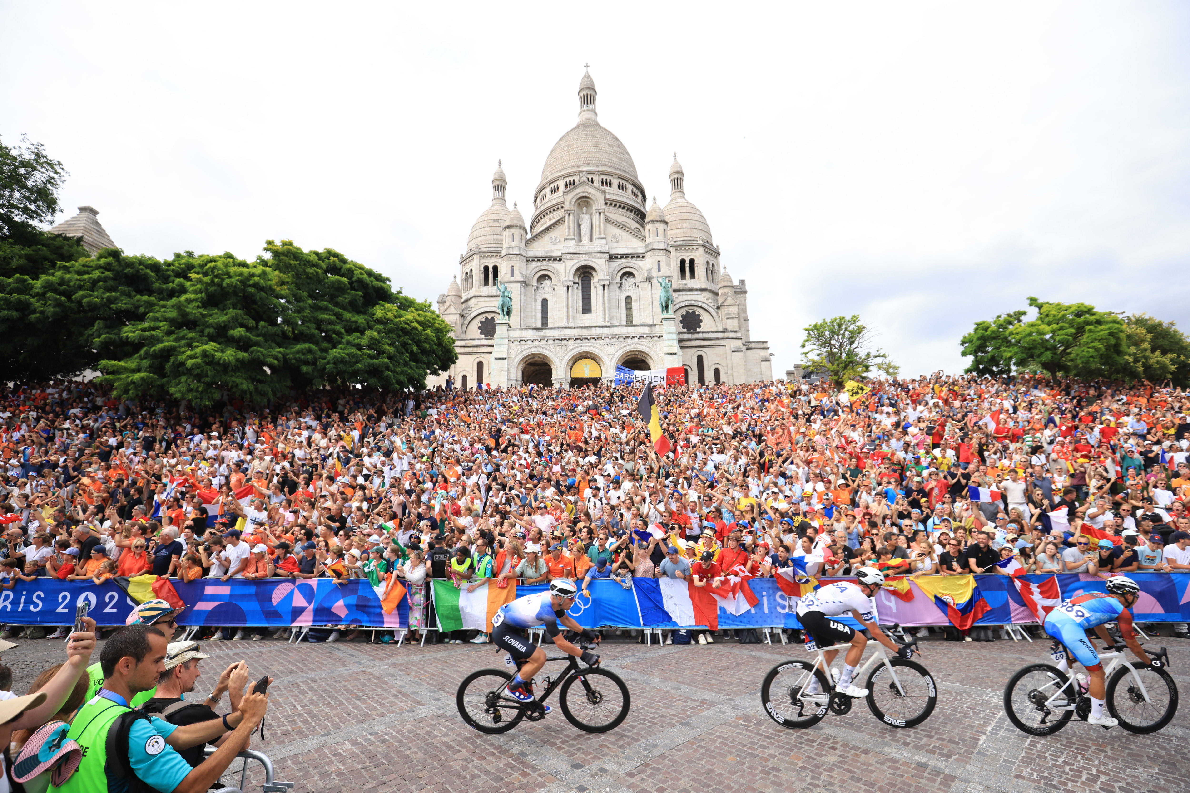 Des milliers de personnes se sont réunis tout au long de la course. LP/Olivier Arandel