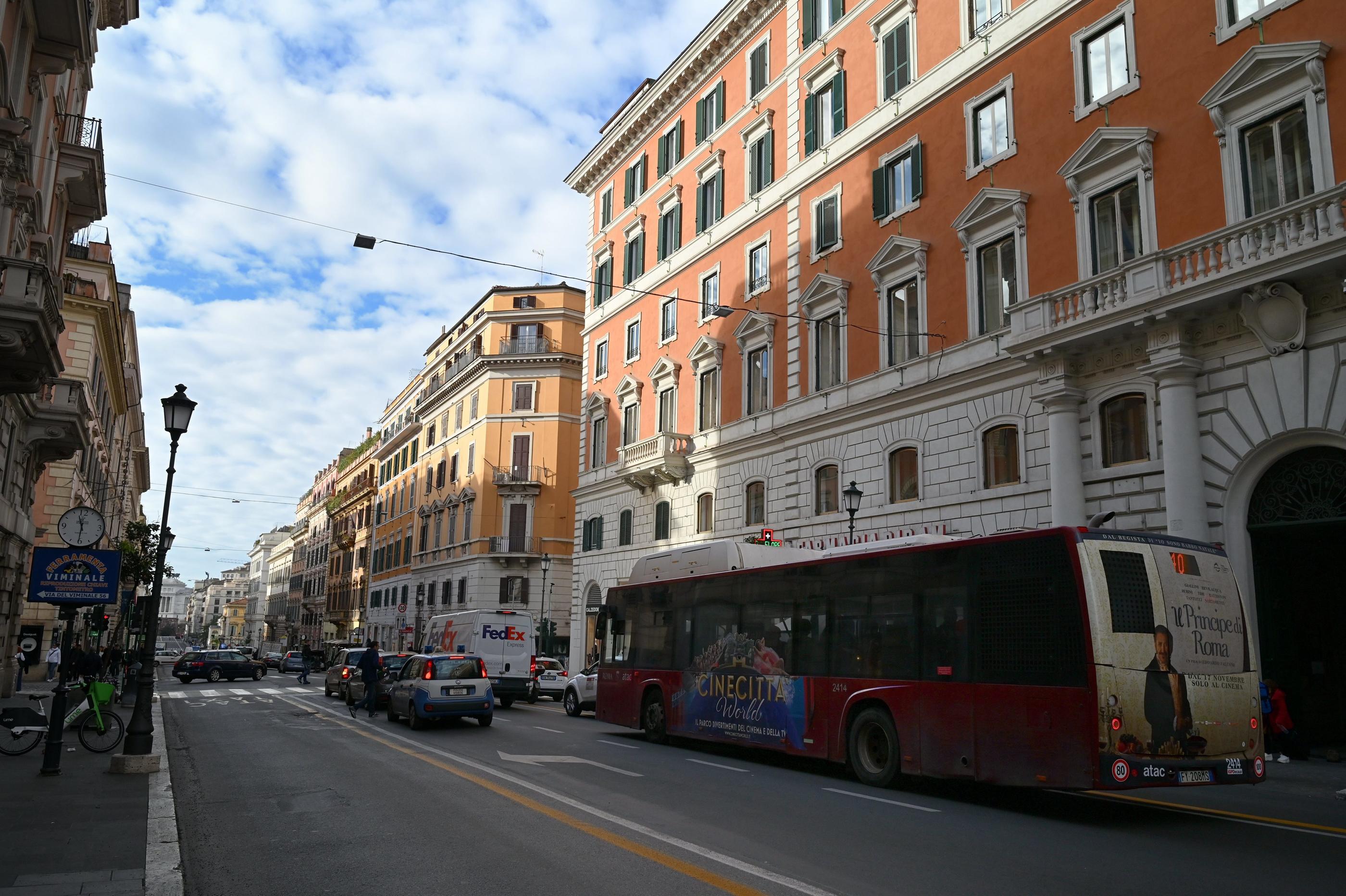 À 2 998 euros du m2, un niveau trois fois inférieur à celui de Paris, Rome est la ville la moins chère des six capitales européennes étudiées par le site d'estimation immobilière Meilleurs Agents. BelPress/MaxPPP/Richard Villalon