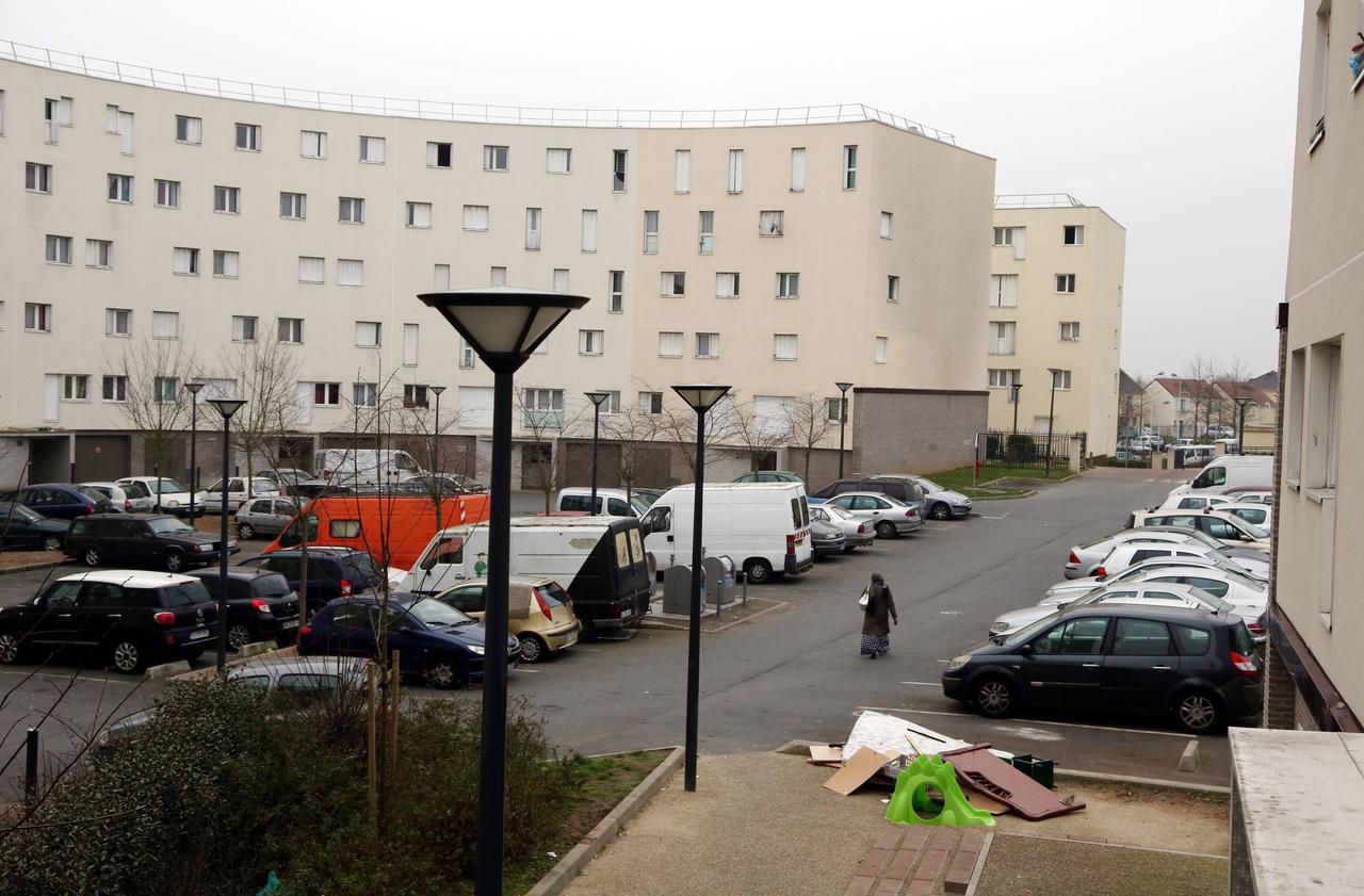 <b></b> Illustration. Alors que jeunes et policiers s’affrontaient dans la cité de la Noé, une maman a appelé les secours car sa fille de 5 ans, qui se trouvait dehors avec son père, venait d’être touchée à la tête par un projectile.