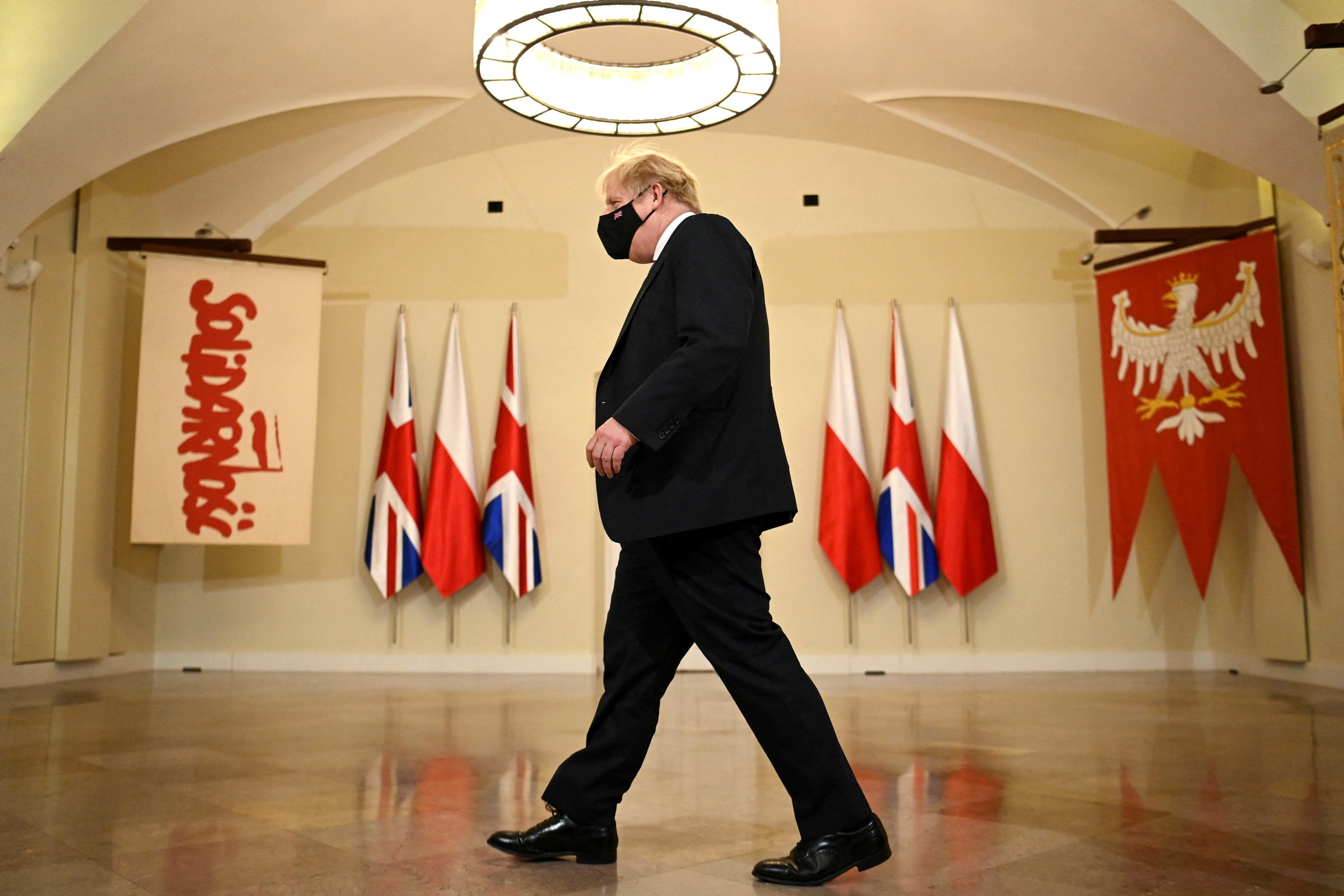 Le Premier ministre britannique Boris Johnson travaillerait sur une alliance avec certains pays, dont la Pologne. Reuters/Daniel Leal/Pool