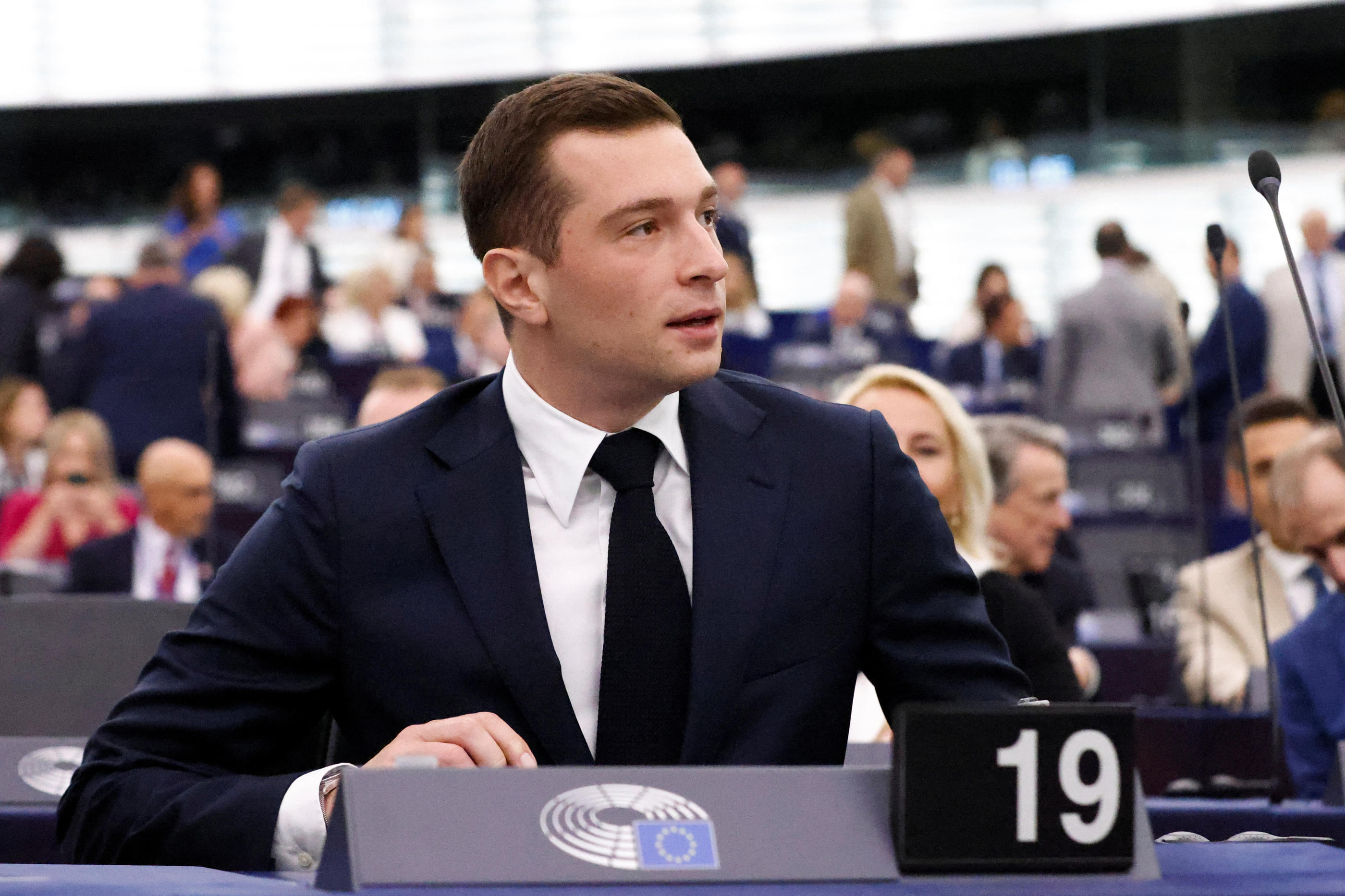 Jordan Bardella, président de la formation d'extrême-droite "Patriotes pour l'Europe", au Parlement européen ce mardi. Reuters/Johanna Geron