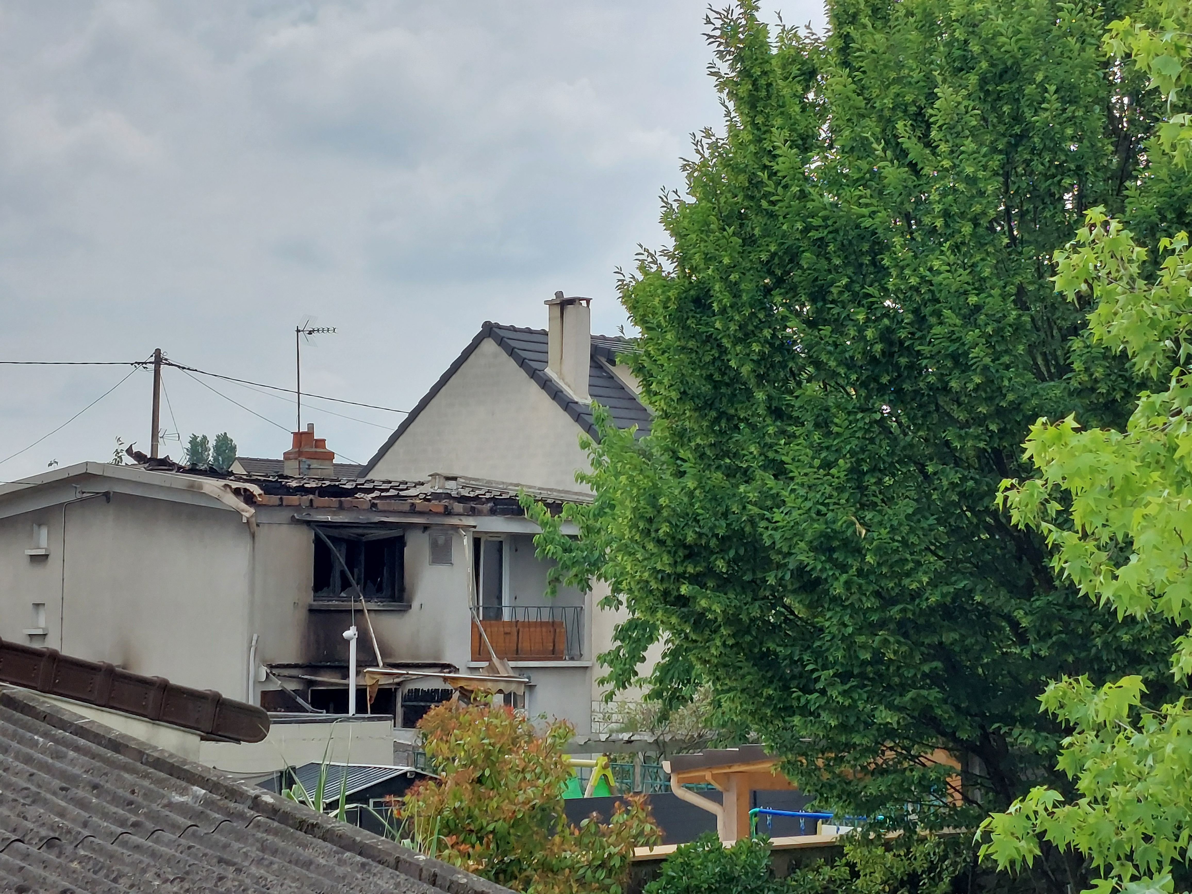 Aulnay-sous-Bois (Seine-Saint-Denis), dimanche 11 juin. Deux femmes sont décédées dans l'incendie de ce pavillon vendredi soir. LP/N.R.
