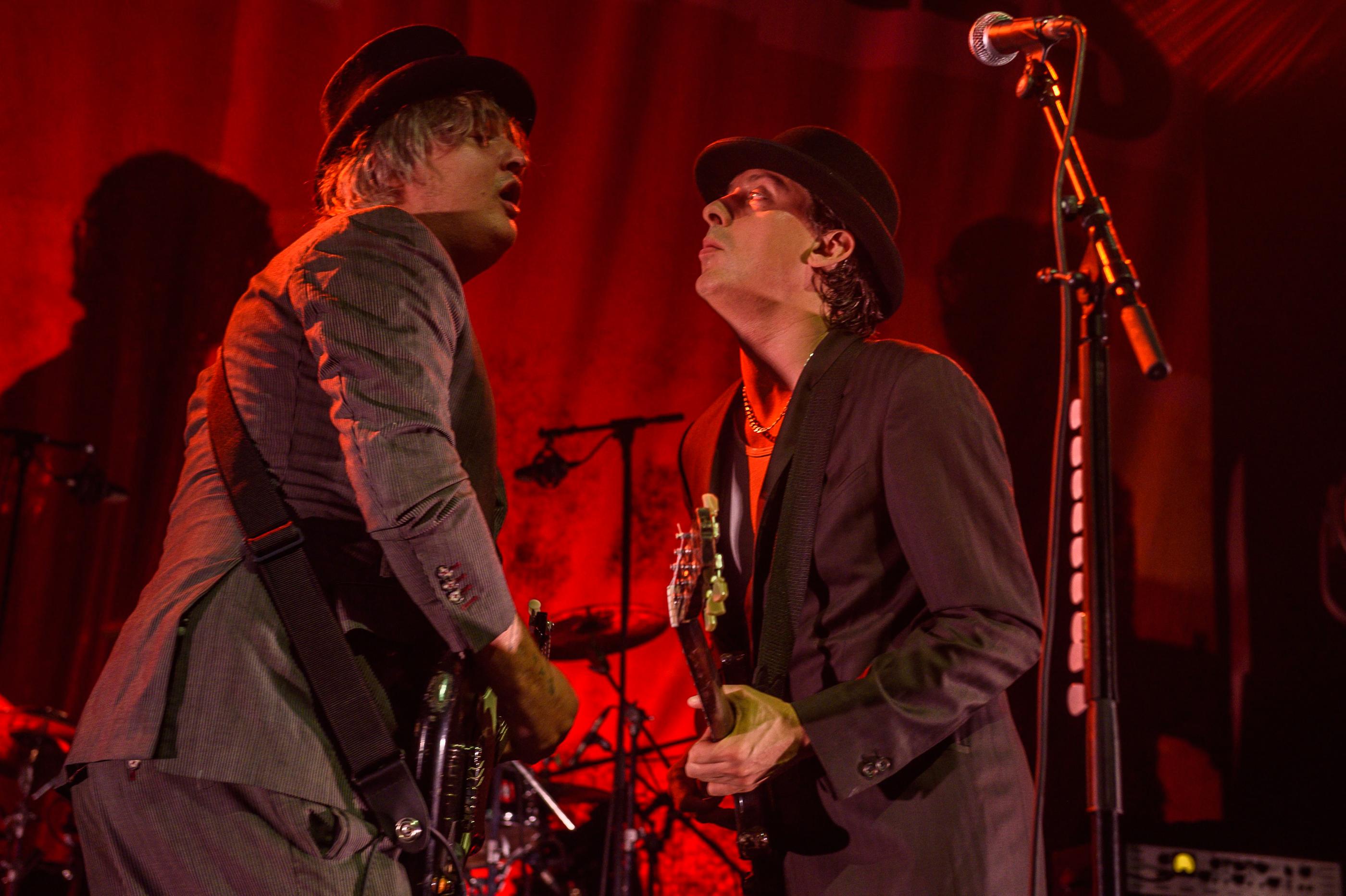 Pete Doherty et Carl Barât, le duo du groupe de rock britannique The Libertines, seront les têtes d'affiche de la 35e édition du festival des Inrocks. Jean-Marc Quinet