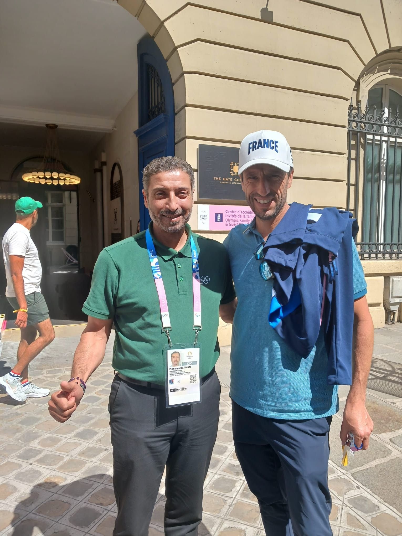 Personnalité publique et politique de Beauvais, Mohamed El Aiyate avait fait partie pendant les Jeux de l'équipe de chauffeurs du CIO, et avait ainsi pu côtoyer Zinedine Zidane, Tony Estanguet, le prince de Jordanie et bien d'autres stars. DR.