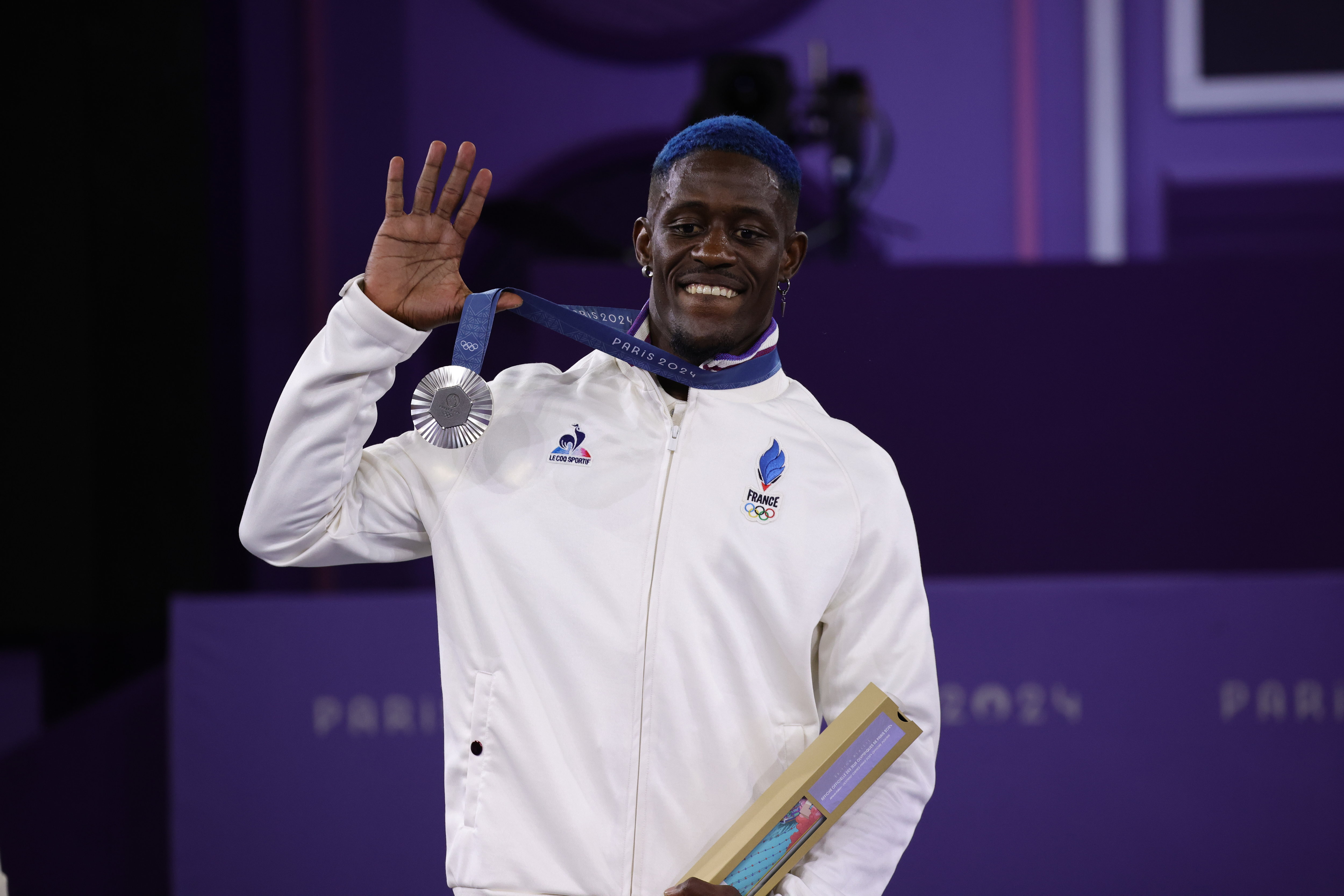 Le danseur Dany Dann a remporté ce samedi la médaille d’argent après avoir échoué en finale du breaking samedi soir face au Canadien Phil Wizard. LP/Olivier Arandel