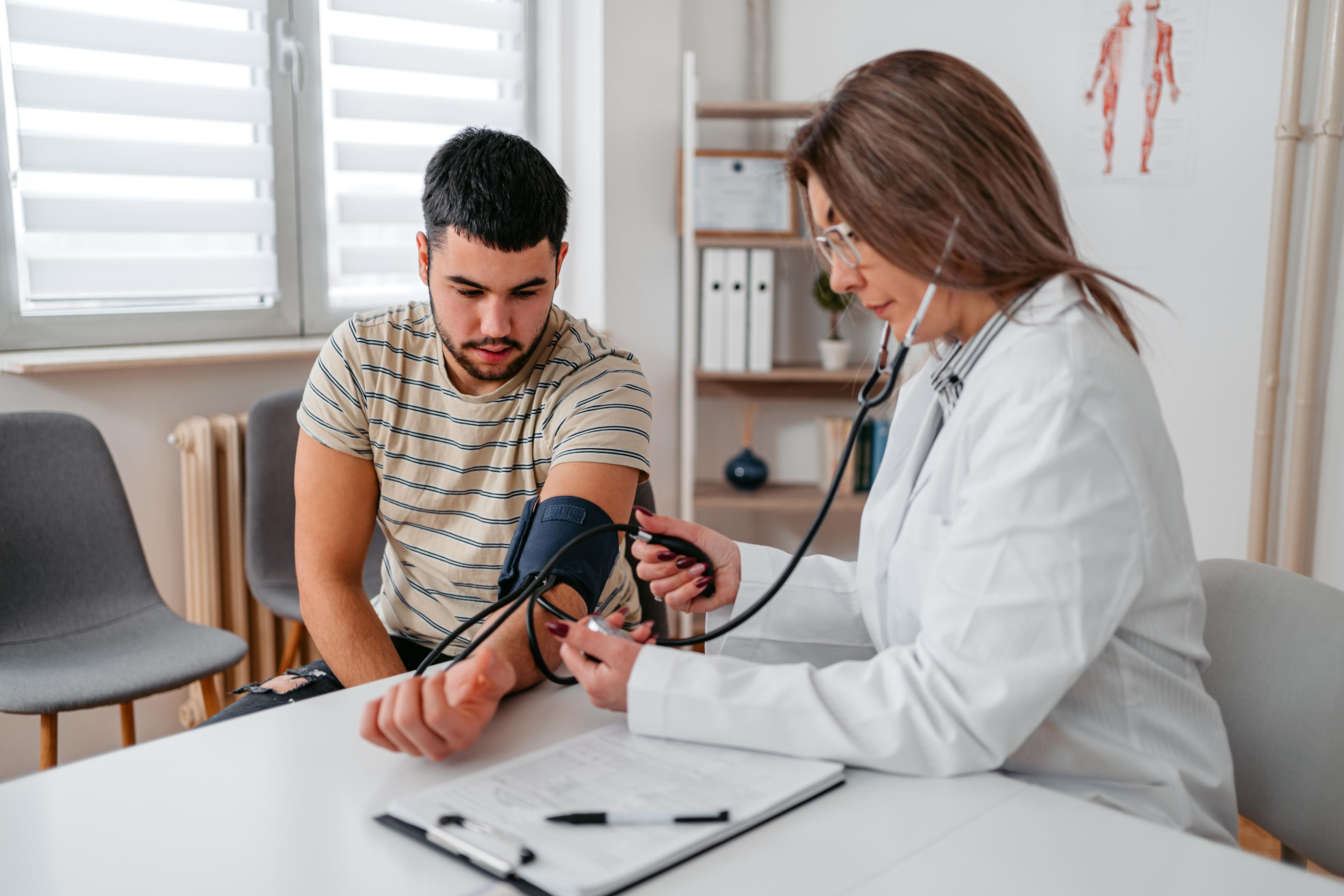 Des spécialistes de la santé permettent aux employeurs d'offrir des bilans à leurs salariés. Istock