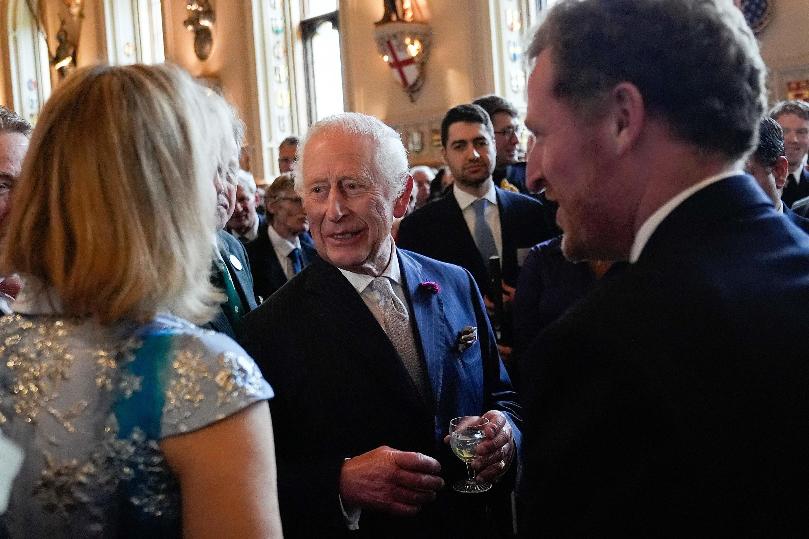 Le roi Charles III suit visiblement l'Euro de près. AFP/Andrew Matthews