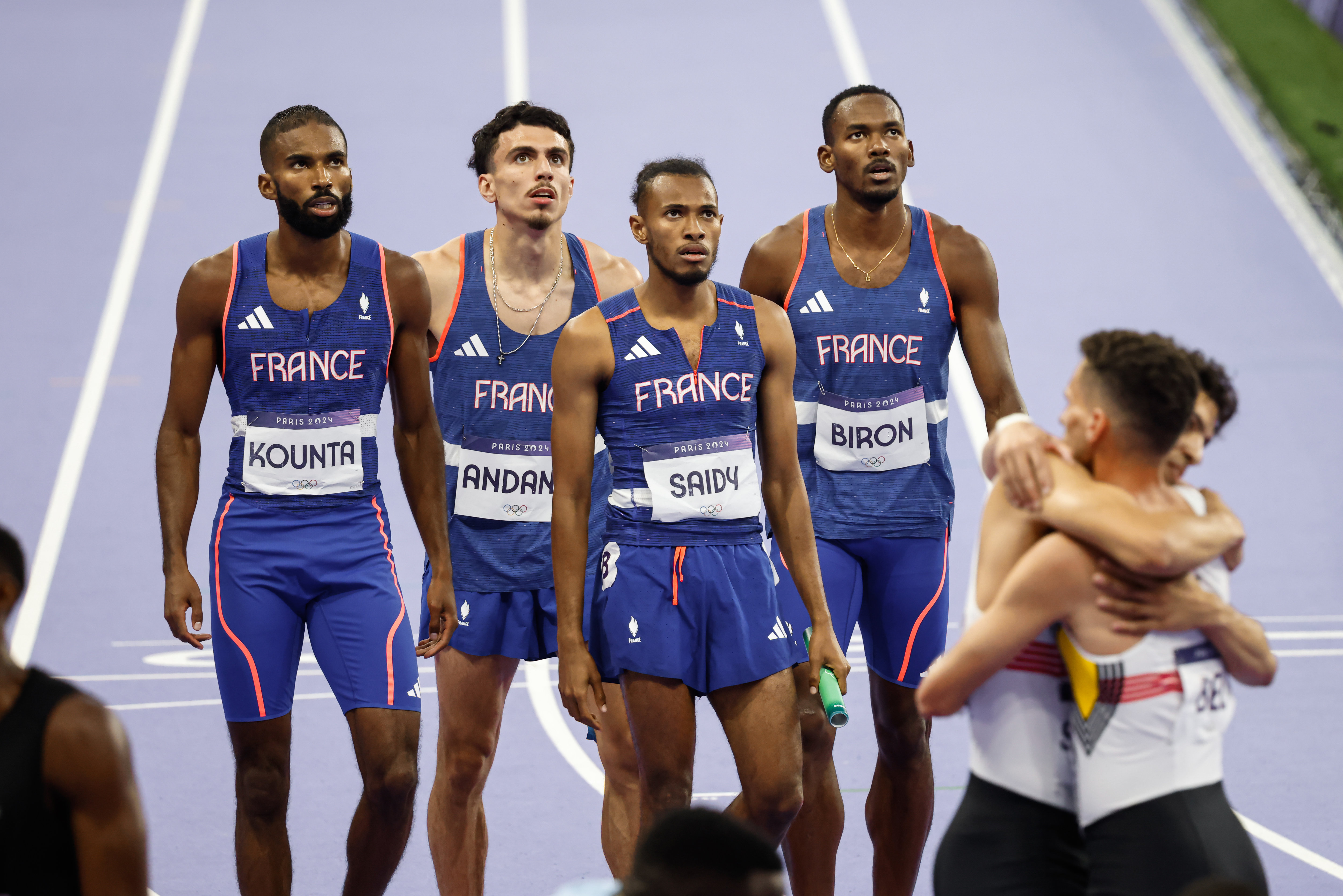 Muhammad Abdallah Kounta (à gauche), a participé aux épreuves de relais 4x400 m aux Jeux de Paris. LP /Olivier Corsan