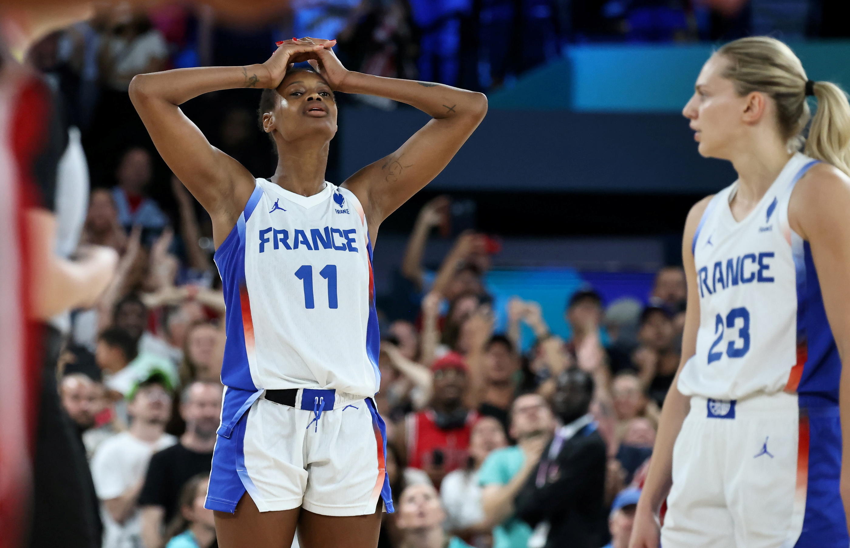 La désillusion de Valeriane Ayayi et Marine Johannes après leur défaite en finale olympique. LP/ Fred Dugit