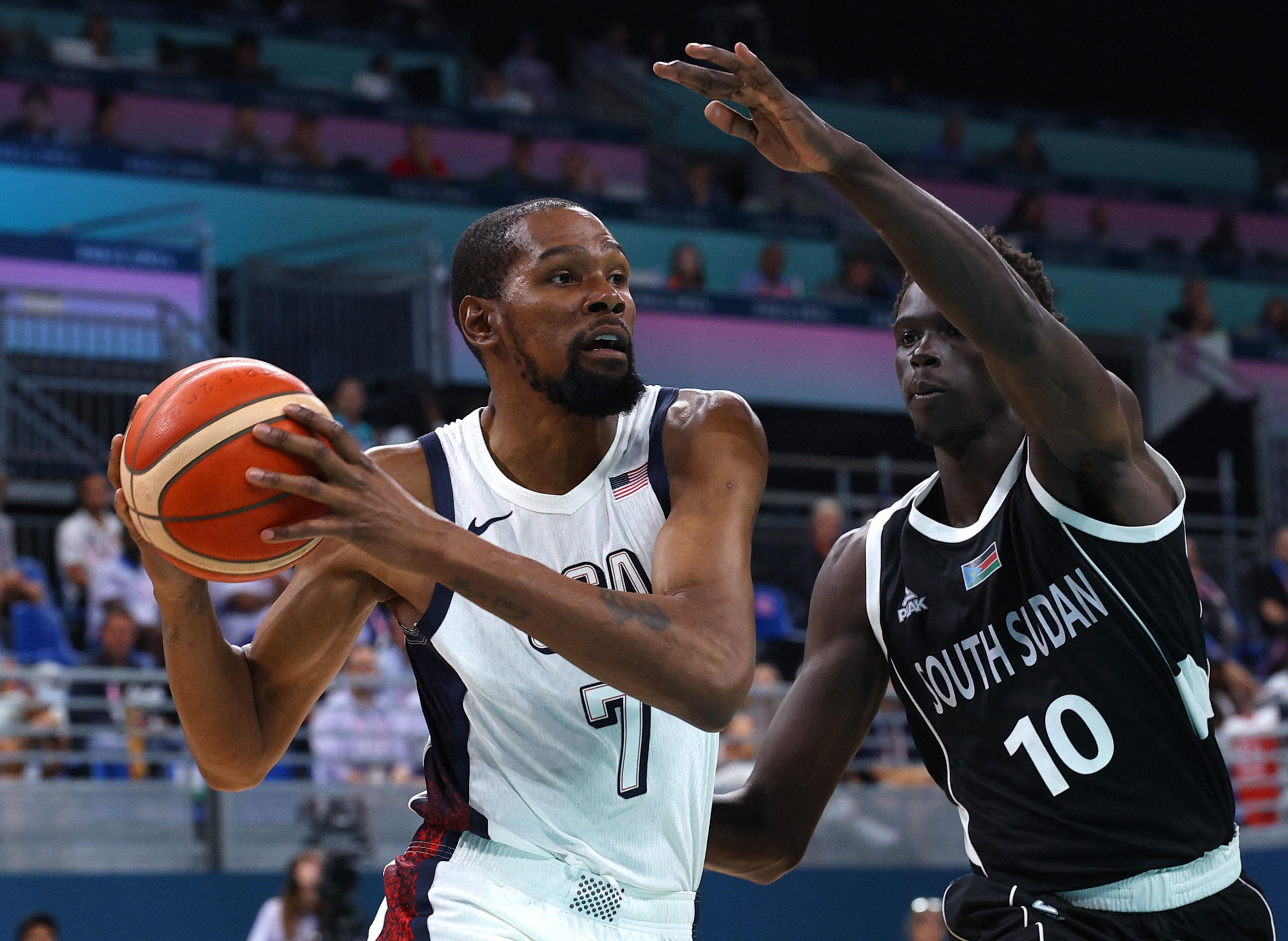 Mercredi contre le Soudan du Sud, Kevin Durant et la Team USA ont encore fait tomber une pluie d'étoile sur Lille. REUTERS/Brian Snyder