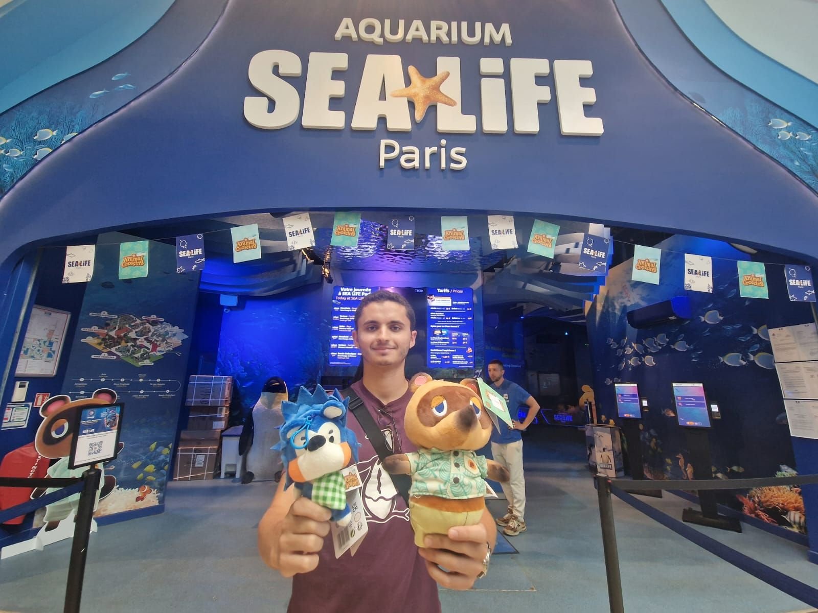 Serris (Val-de-Marne), mercredi 4 septembre. Fan d'« Animal Crossing », Johan, 23 ans, a été attiré à Sea Life par les animations autour du jeu vidéo de Nintendo. LP/Marie Briand-Locu