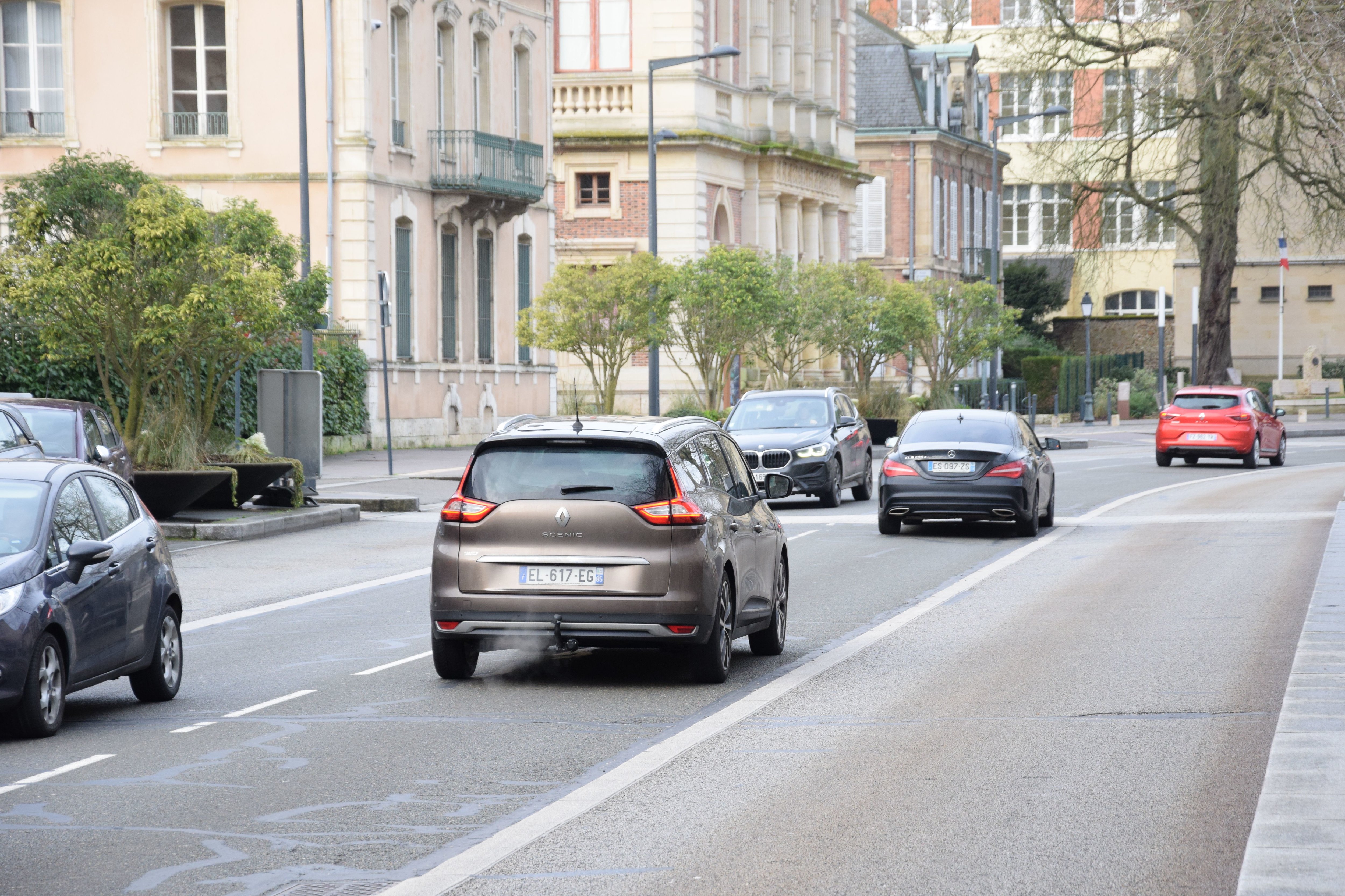 Depuis l'instauration de la limitation de vitesse à 30km/h à Chartres (Eure-et-Loir), les émissions de dioxyde d'azote (NO2) ont baissé de 67% estime l'association Chartravélo./LP/Christophe Blondel
