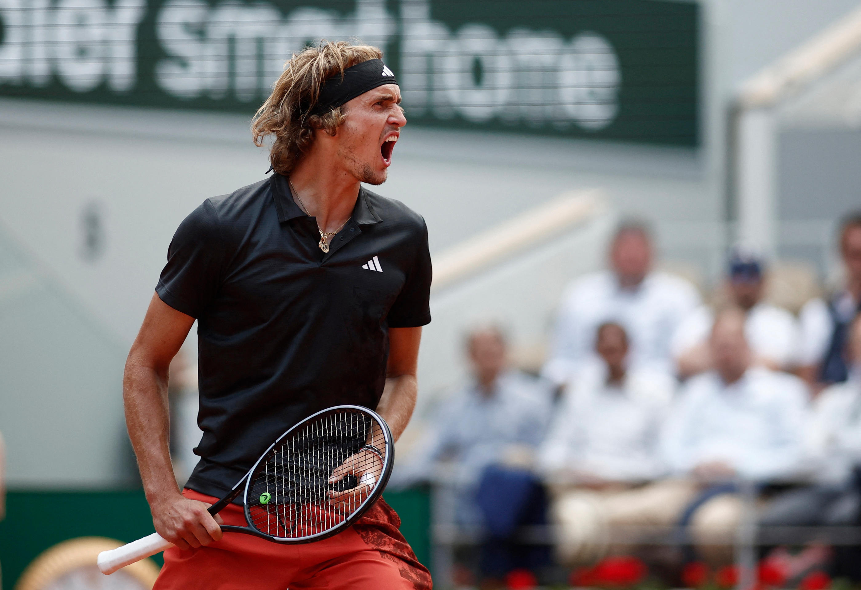 Alexander Zverev atteint pour la troisième fois d'affilée les demi-finales de Roland-Garros. Reuters/Benoît Tessier