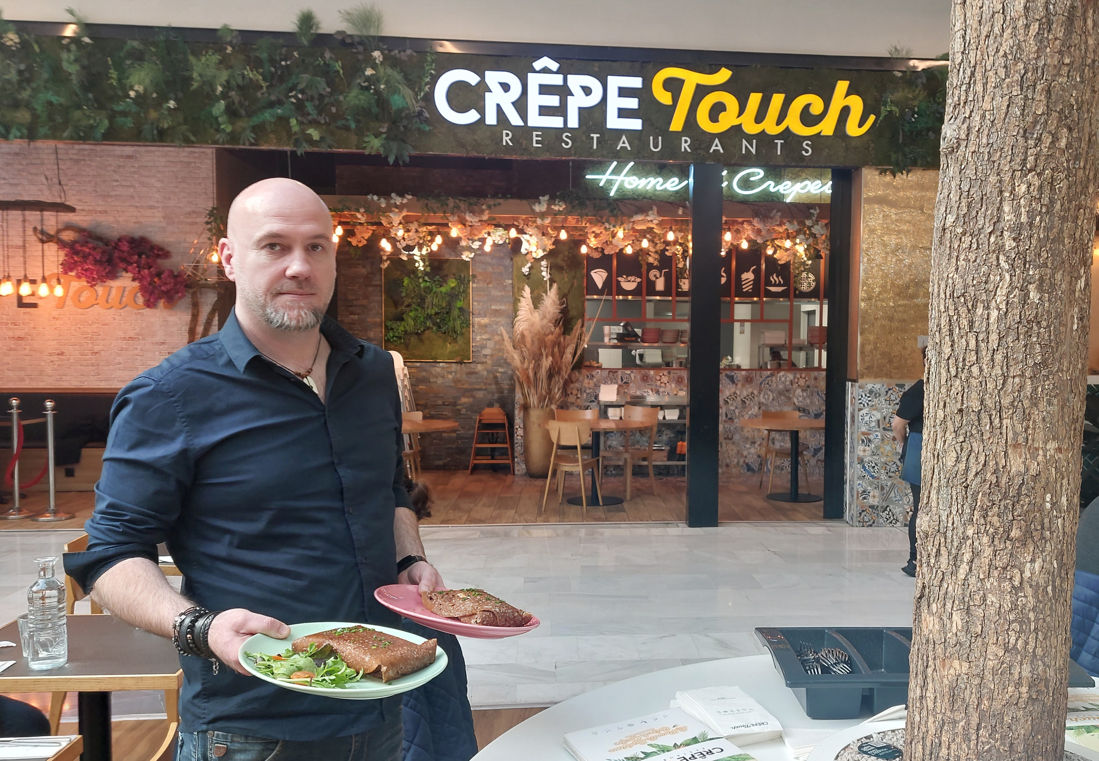 Villeneuve-la-Garenne (Hauts-de-Seine), avril 2024. Le restaurant Crêpe Touch de Qwartz teste le logiciel développé par la star-up levalloisienne FullSoon, qui utilise l'intelligence artificielle pour lutter notamment contre le gaspillage alimentaire. LP/A.-S.D.