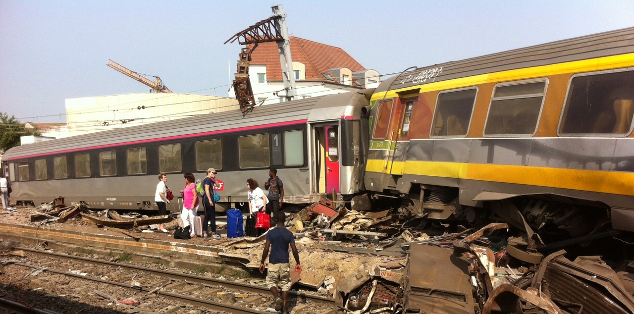 Brétigny-sur-Orge, le 12 juillet 2013. Le déraillement du train Intercités Paris Limoges 3657 en gare de Brétigny a coûté la vie à sept personnes. LP