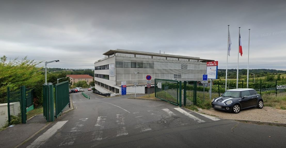 La clinique de L'Yvette, à Longjumeau, a vécu un jeudi 16 novembre agité, marqué par deux interventions des pompiers et de la police. Google