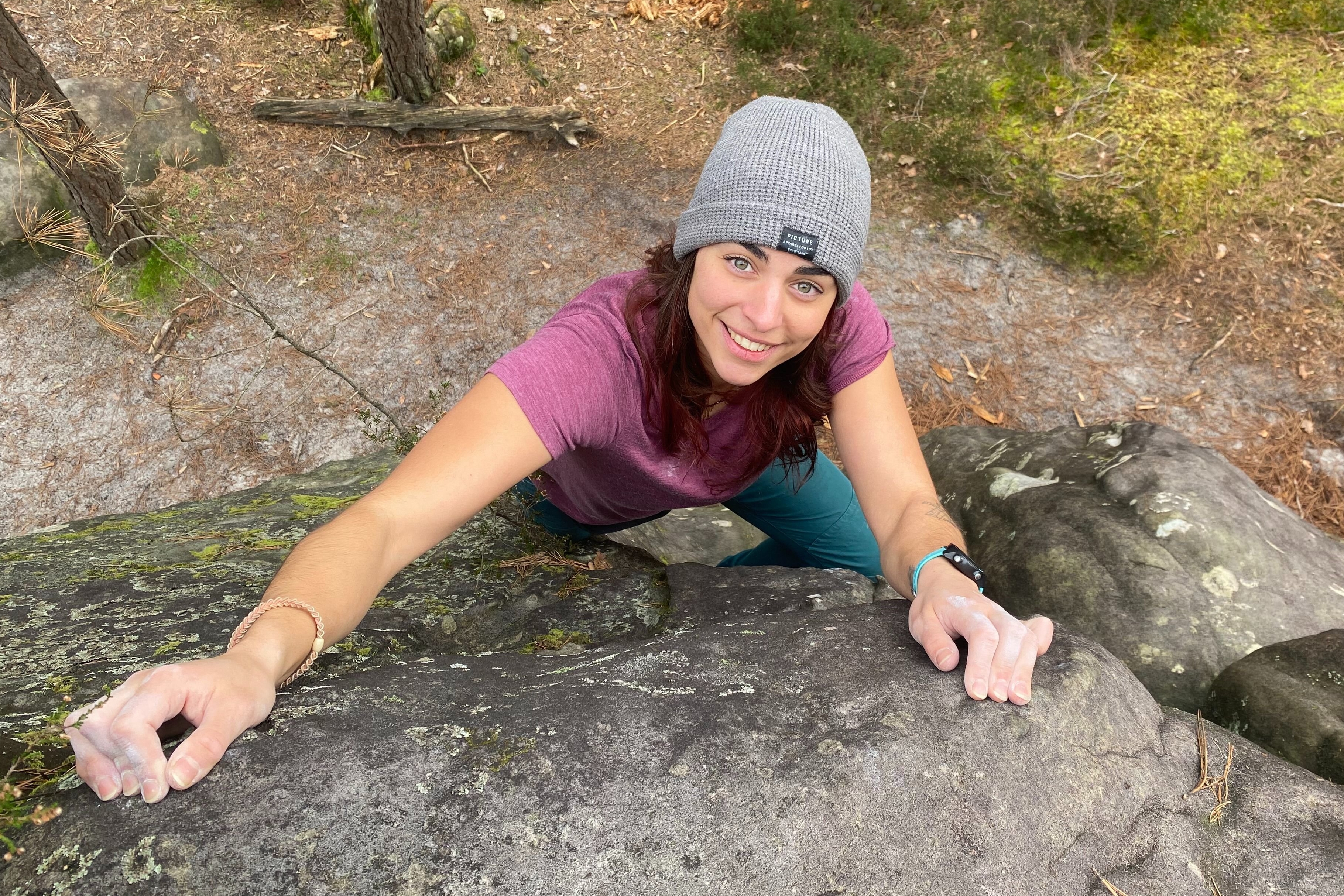 Fontainebleau (Seine-et-Marne), le 4 janvier. Tamara Fritz, 30 ans, est passionnée d'escalade. Depuis plusieurs années, elle pratique le bloc, une discipline qui consiste à grimper des rochers de faible hauteur. LP/Cécilia Leriche