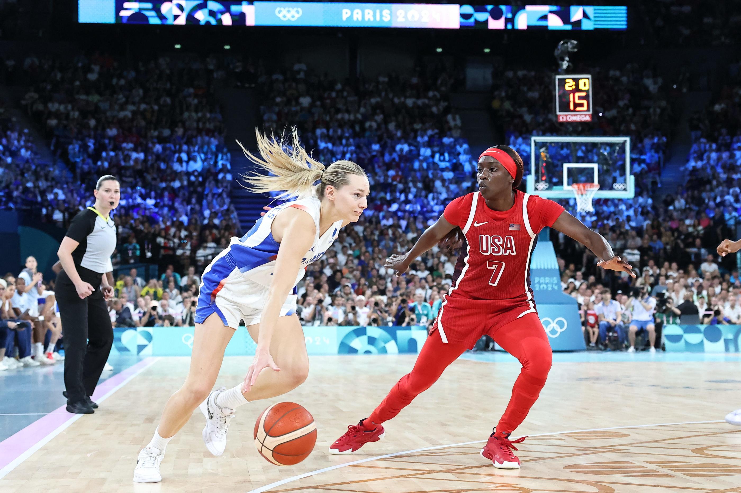 Paris Bercy Arena, dimanche 11 août. L'arrière des Bleues Marine Johannès dresse un bilan positif du tournoi des basketteuses françaises.LP/Fred Dugit