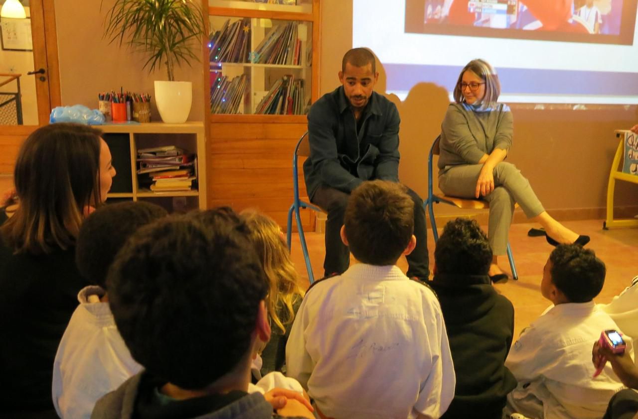 <b></b> Boutigny-sur-Essonne, dimanche 13 janvier 2019. Le judoka a répondu volontiers aux questions des enfants avant de se prêter au jeu des dédicaces, dans des locaux qu’il connaît bien.